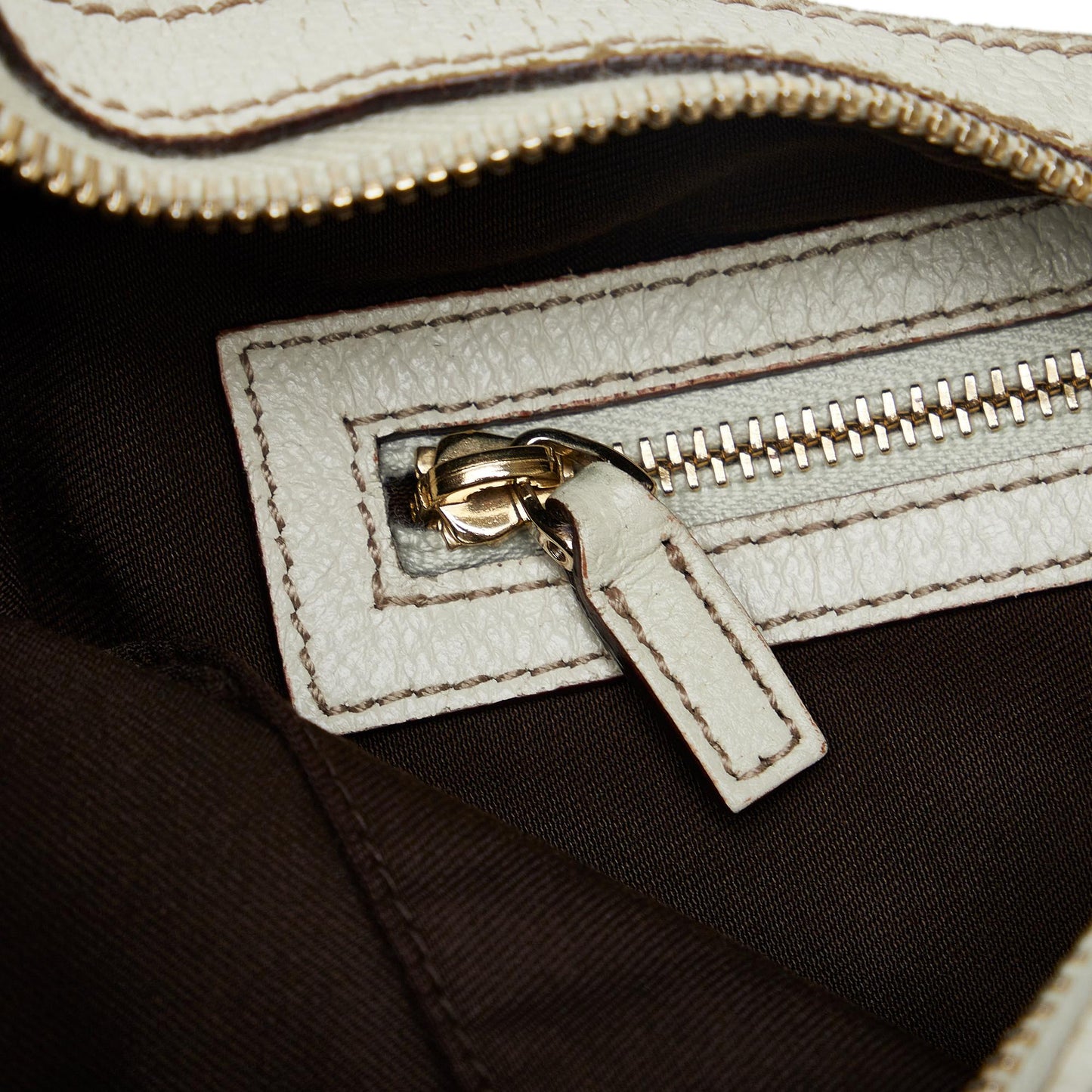 Gucci GG Canvas Shoulder Bag (SHG-bjoFh9)