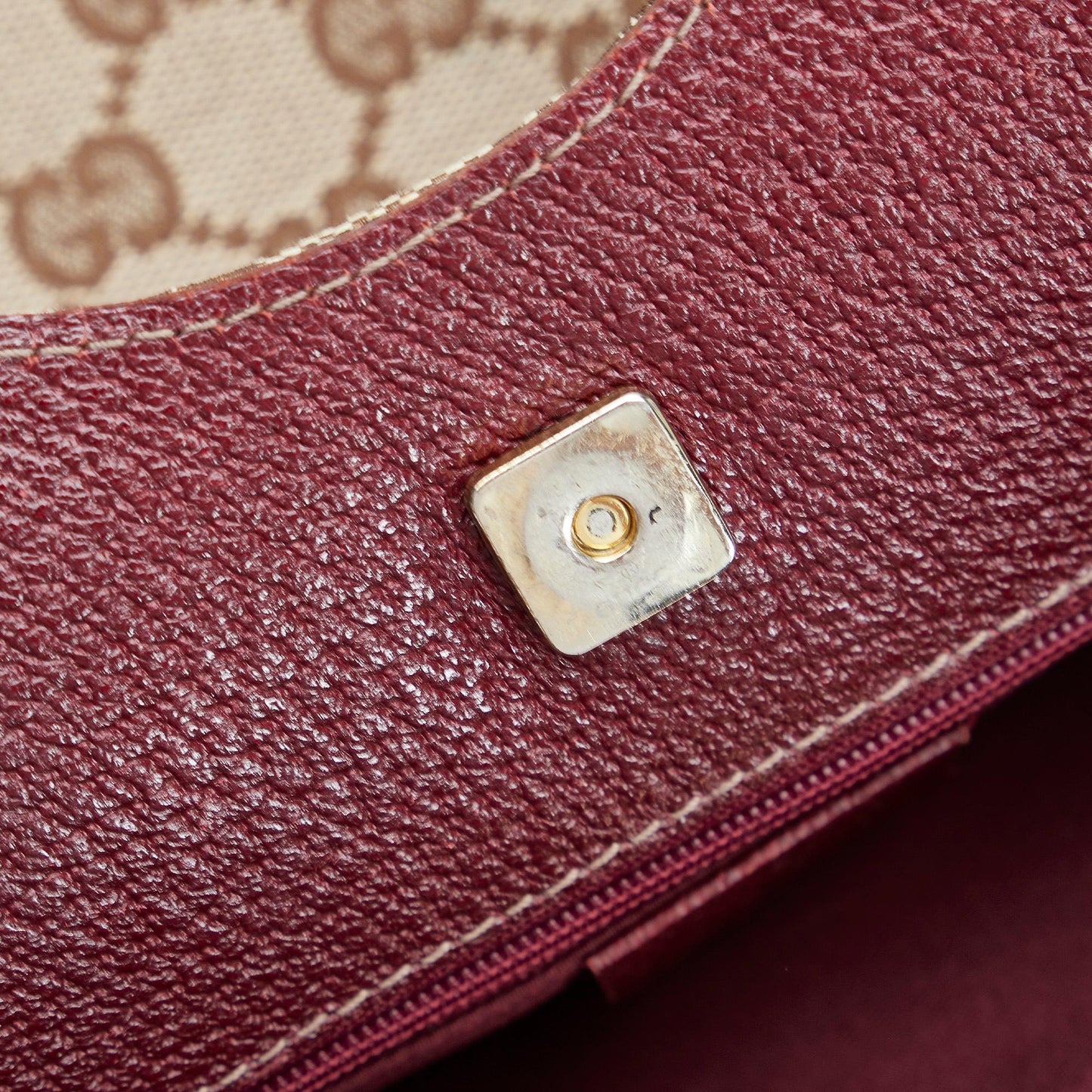 Gucci GG Canvas Shoulder Bag (SHG-CI5et1)