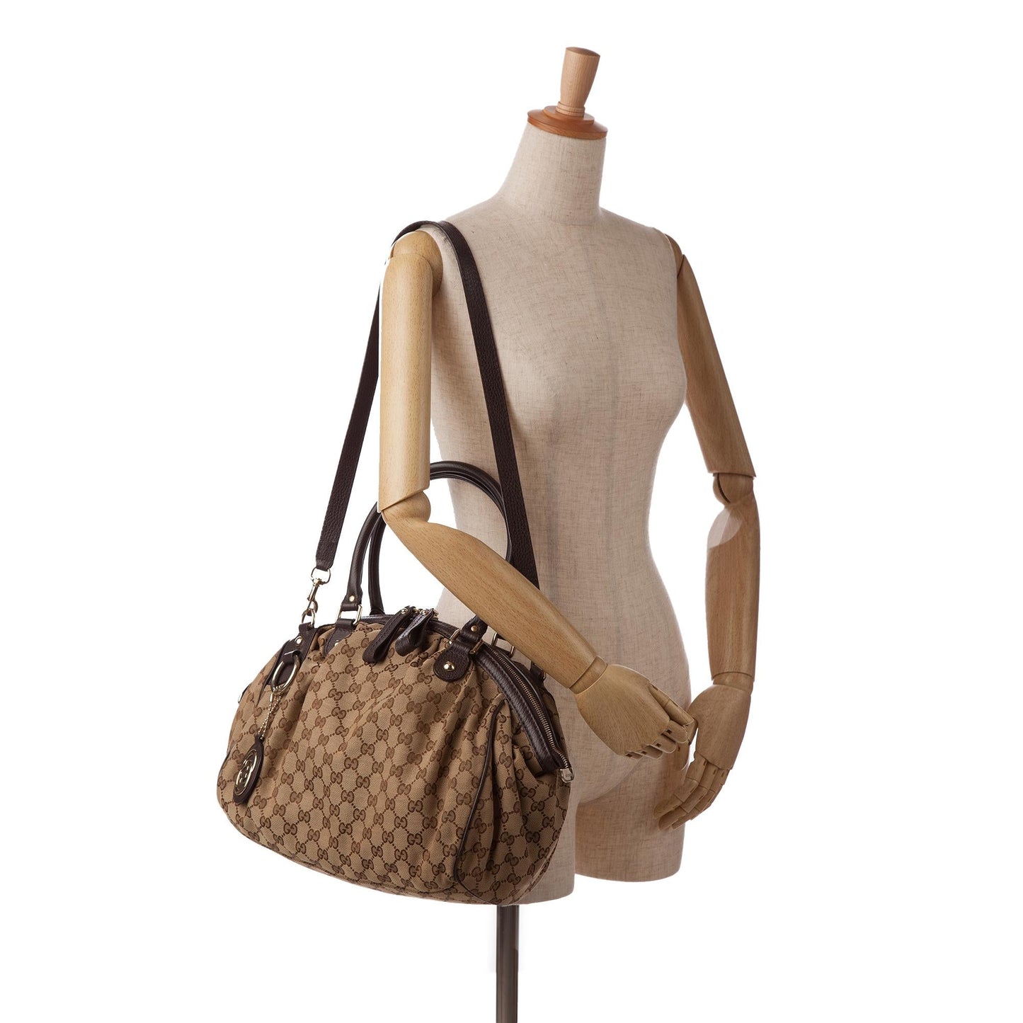 Gucci GG Canvas Sukey Satchel (SHG-OwA3vA)