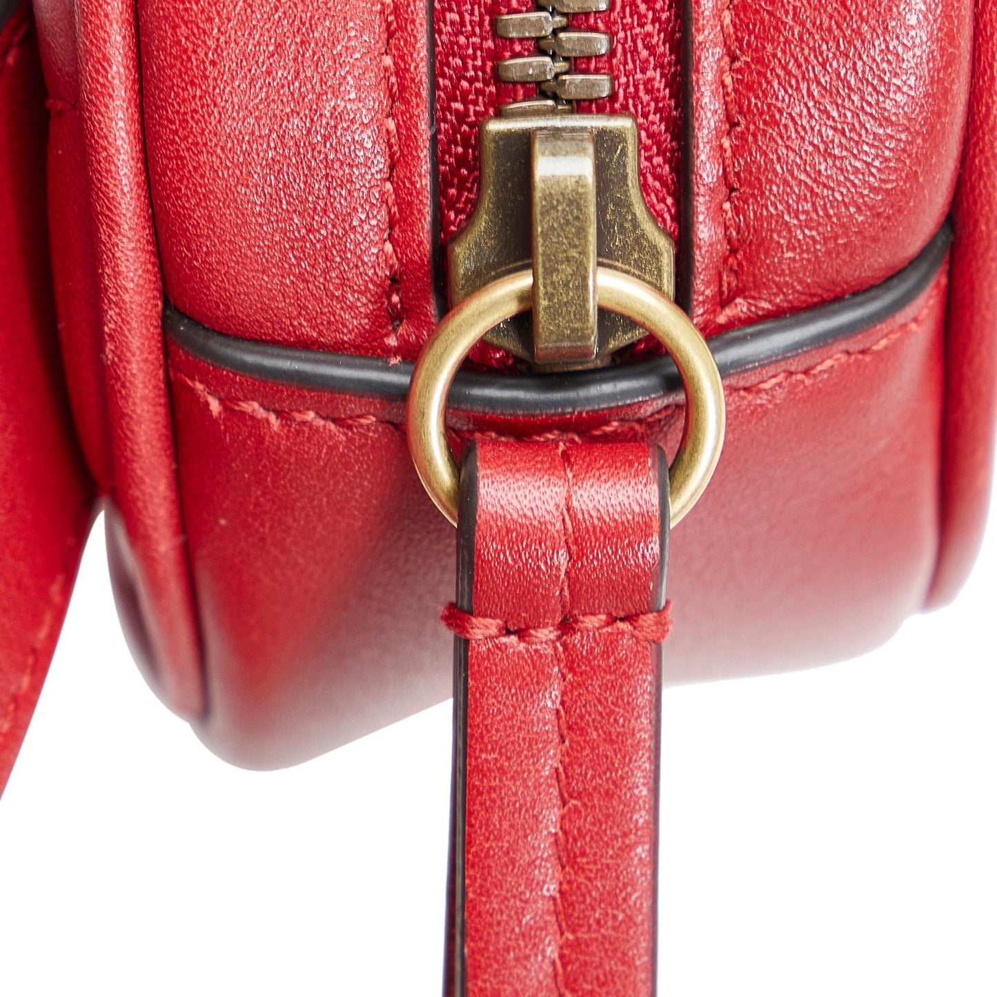 Gucci GG Marmont Matelasse Belt Bag (SHG-rueAua)