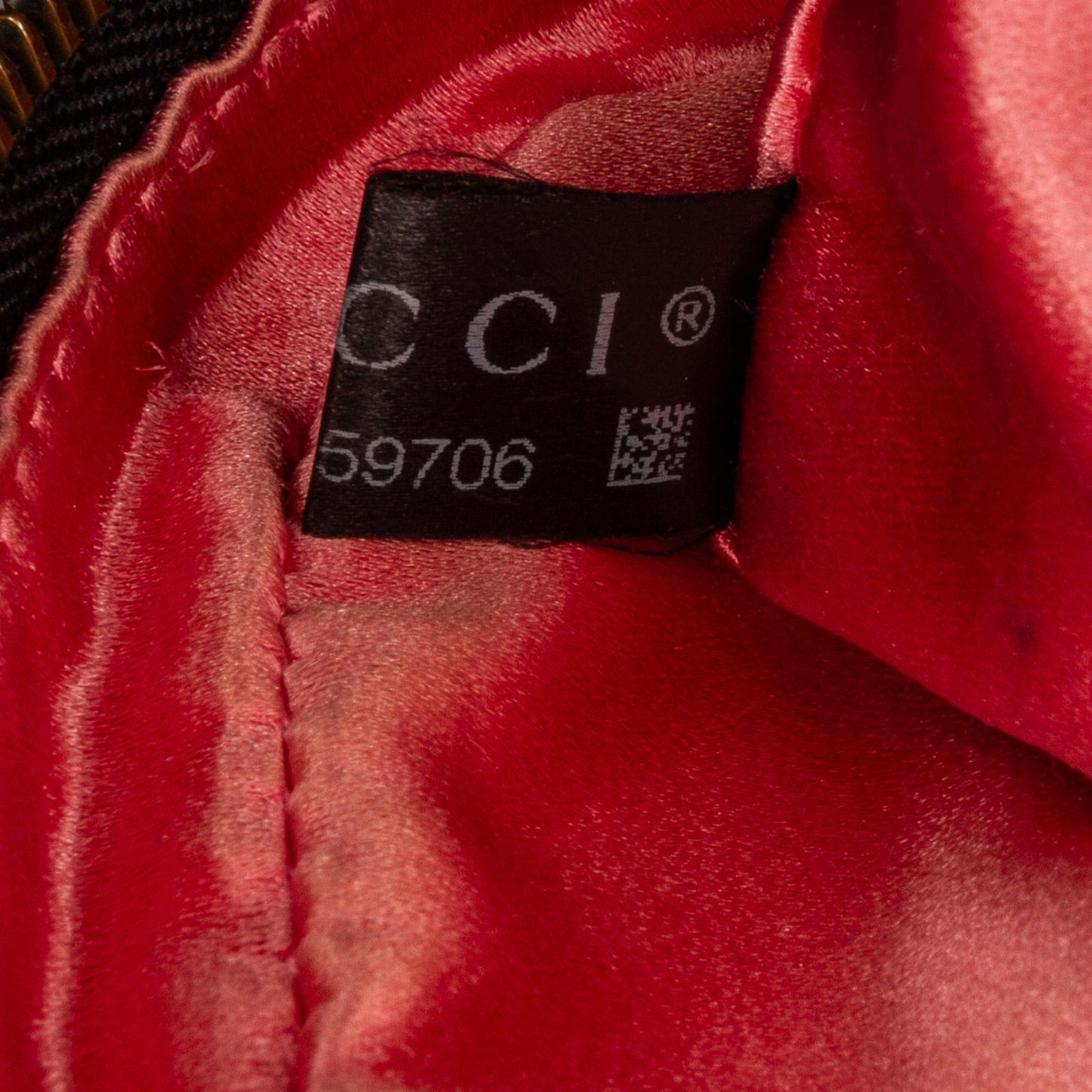 Gucci GG Marmont Matelasse Crossbody Bag (SHG-xvPkJi)