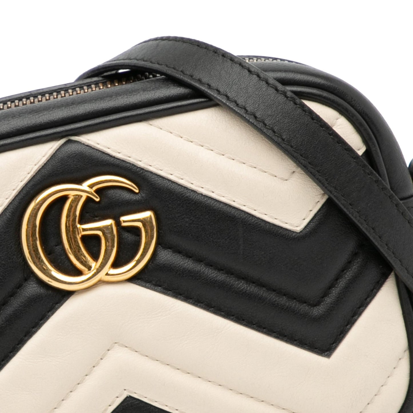 Gucci GG Marmont Matelasse Crossbody Bag (SHG-xvPkJi)