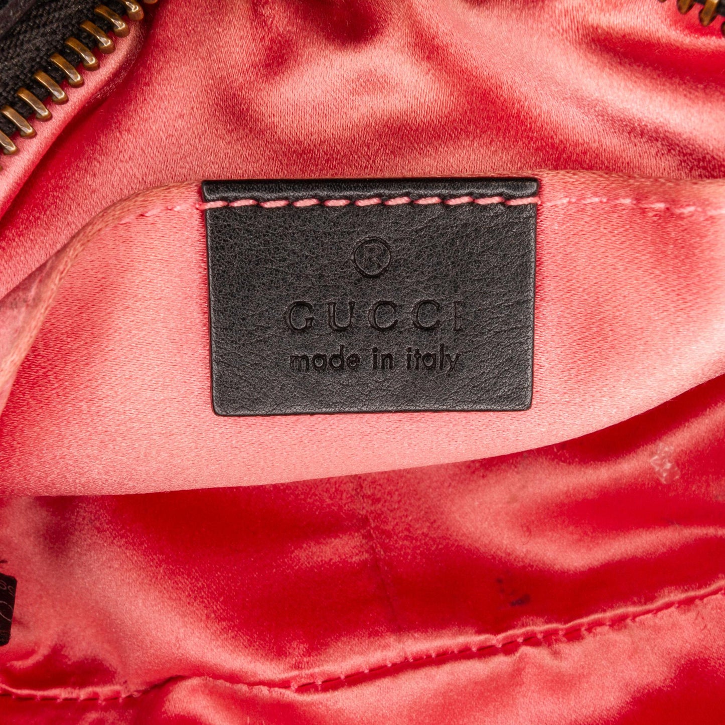Gucci GG Marmont Matelasse Crossbody Bag (SHG-xvPkJi)