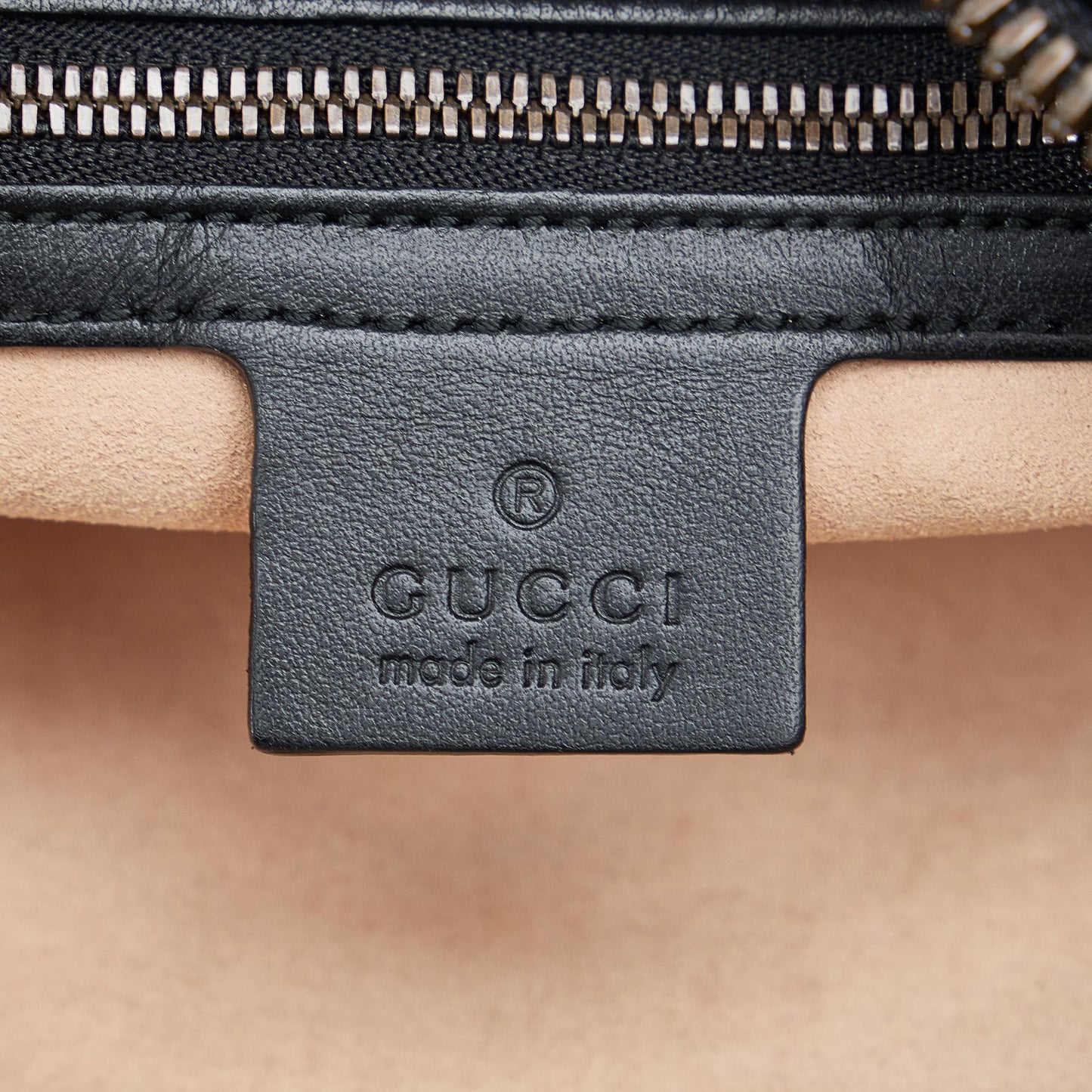 Gucci GG Marmont Matelasse Square Belt Bag (SHG-zhfOJS)