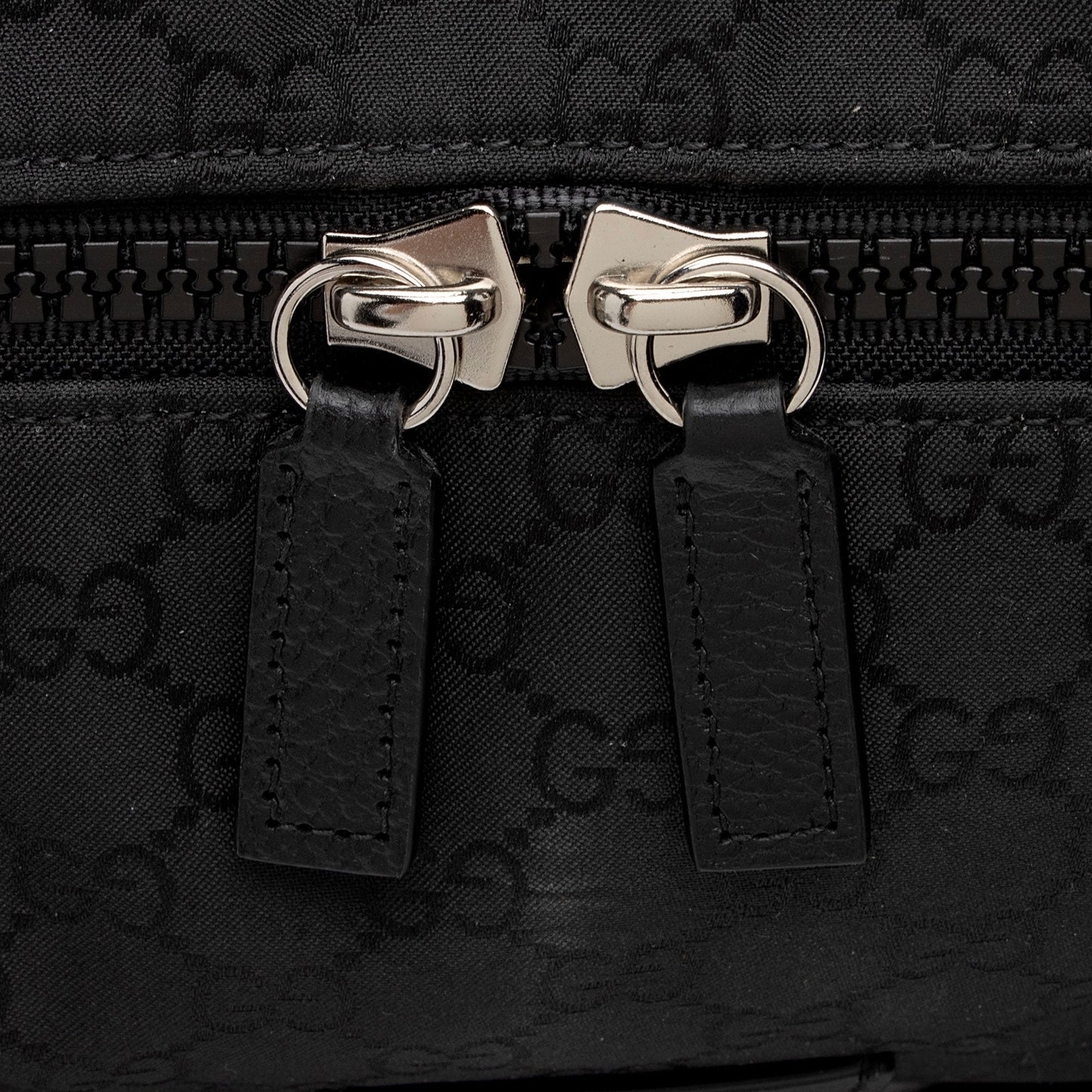 Gucci GG Nylon Travel Duffle Bag (SHF-QIDbW5)
