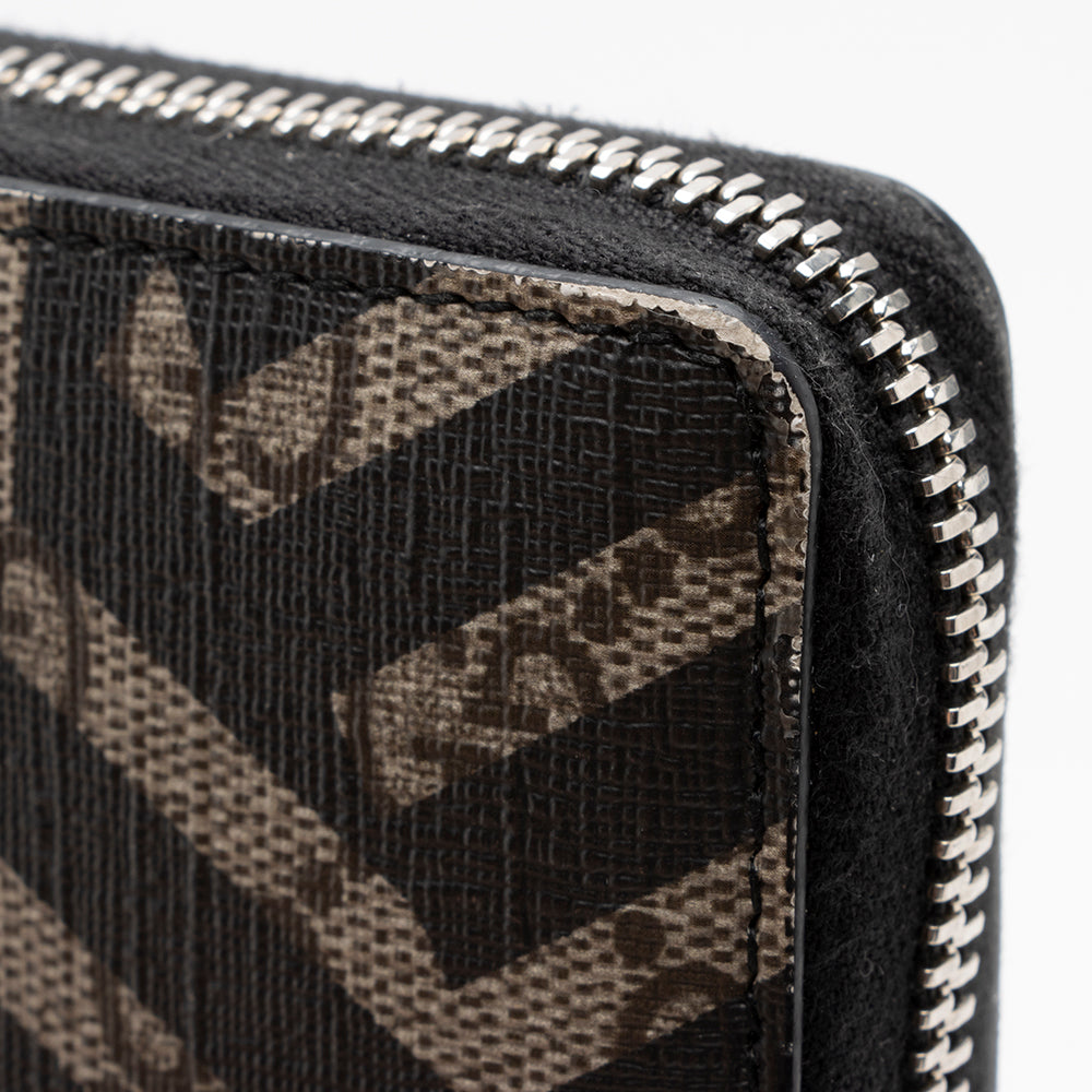 Gucci GG Supreme Caleido Zip Wallet