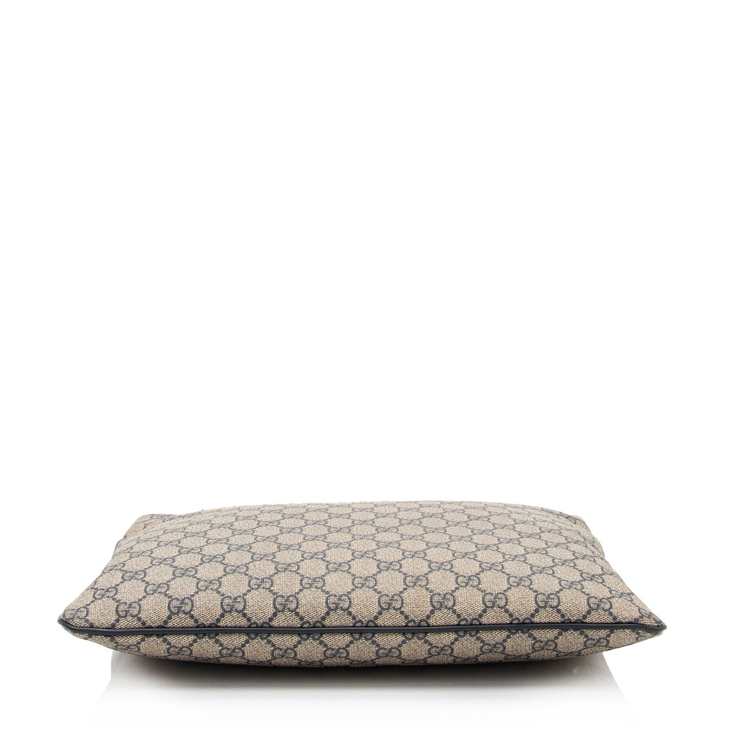 Gucci GG Supreme Classic Flat Medium Messenger Bag (SHF-rHNsr9)
