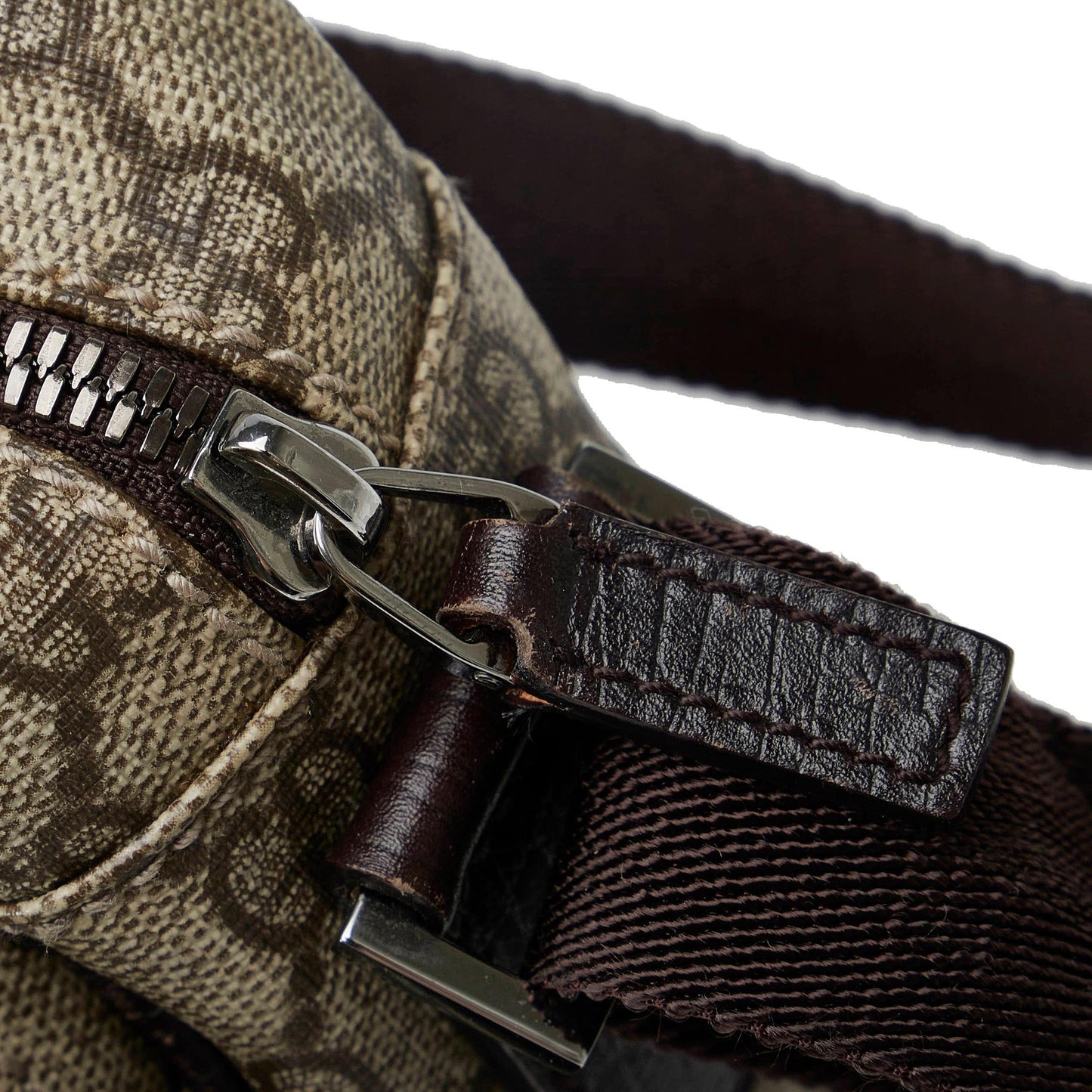 Gucci GG Supreme Crossbody Bag (SHG-tRkLLV)