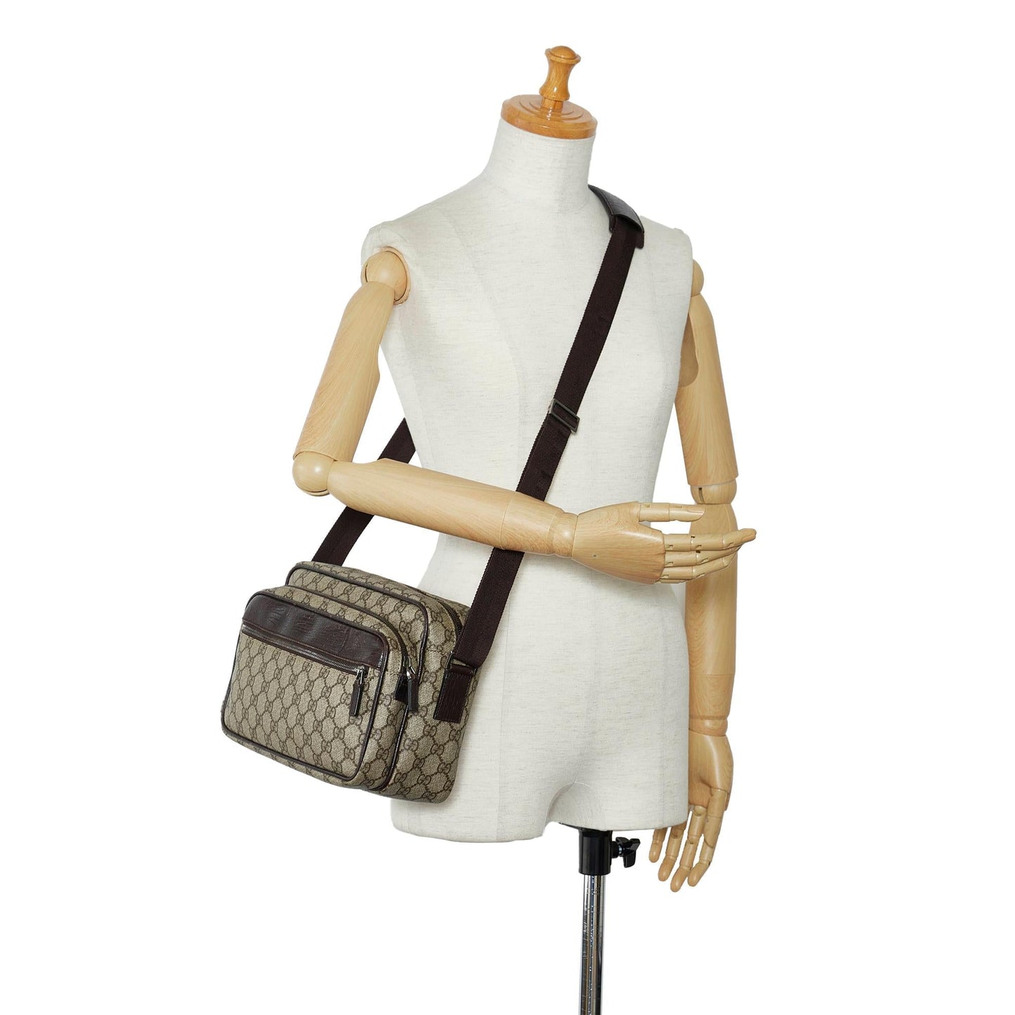 Gucci GG Supreme Crossbody Bag (SHG-tRkLLV)
