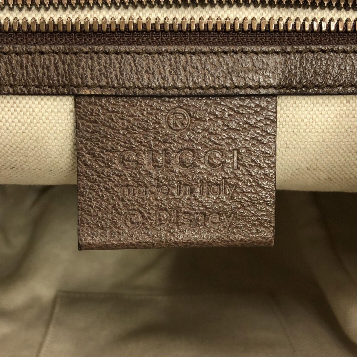 Gucci GG Supreme Donald Duck Soft Backpack (SHG-5R4mC7)