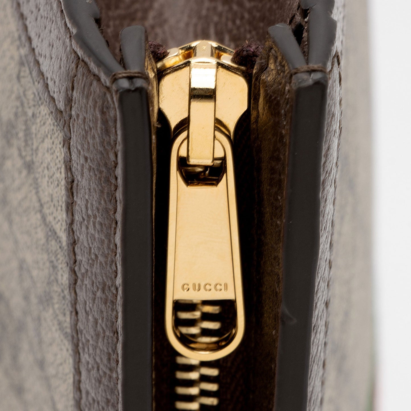 Gucci GG Supreme Ophidia Pouch (SHF-aTANc5)