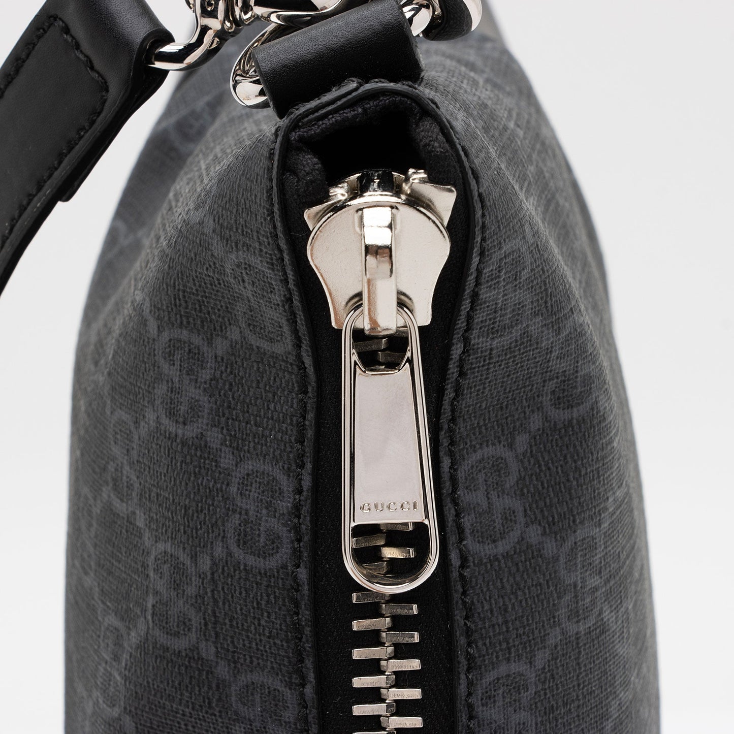 Gucci GG Supreme Web Flat Square Messenger Bag (SHF-3vvT7M)