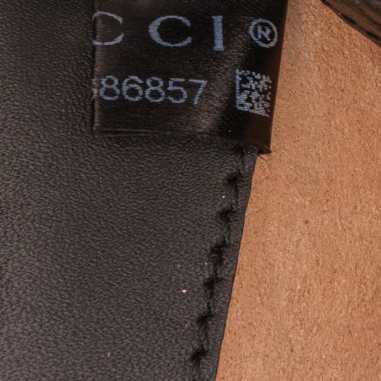 Gucci GG Velvet Dionysus Shoulder Bag (SHG-lw3cdf)