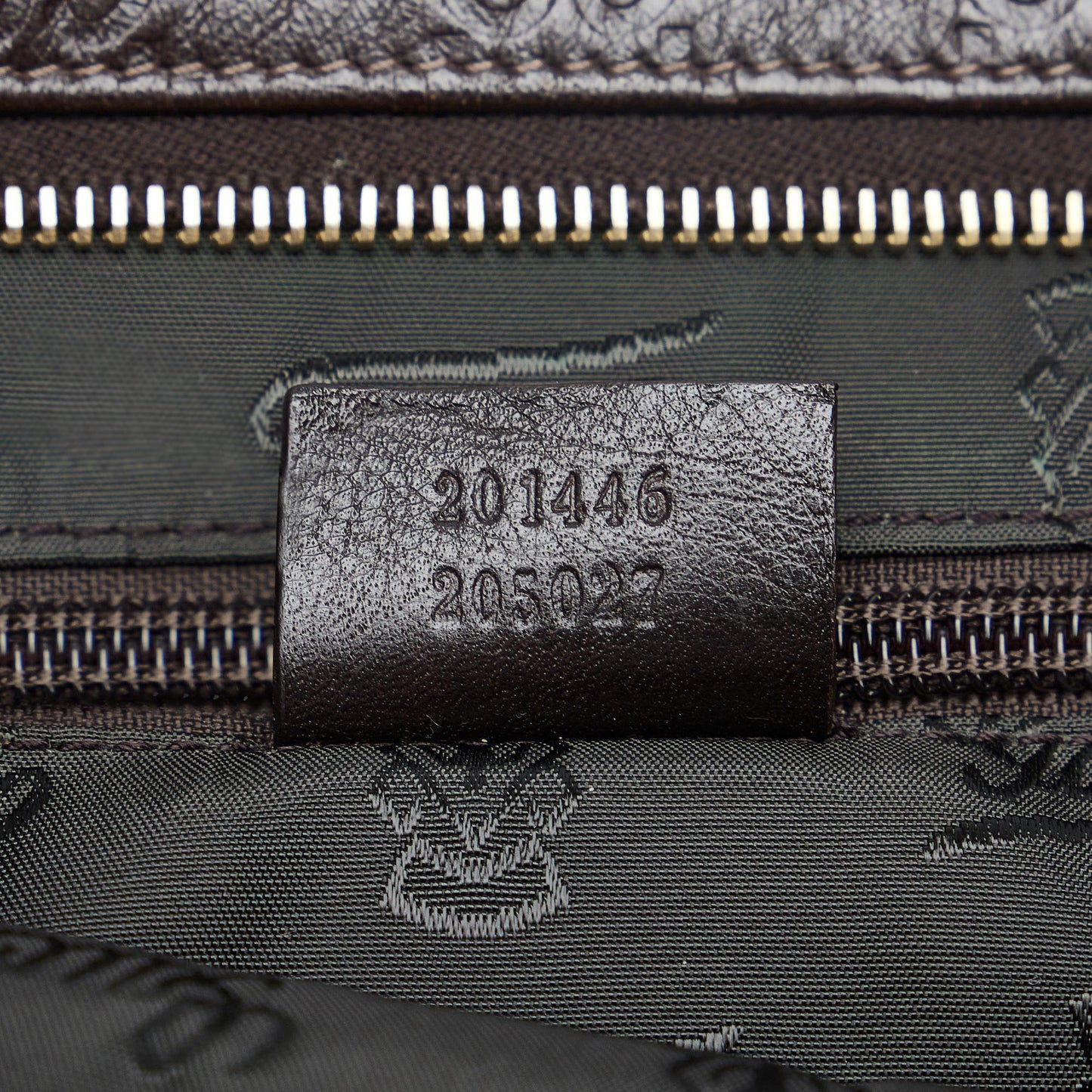 Gucci Guccissima Crossbody Bag (SHG-dFcn2w)