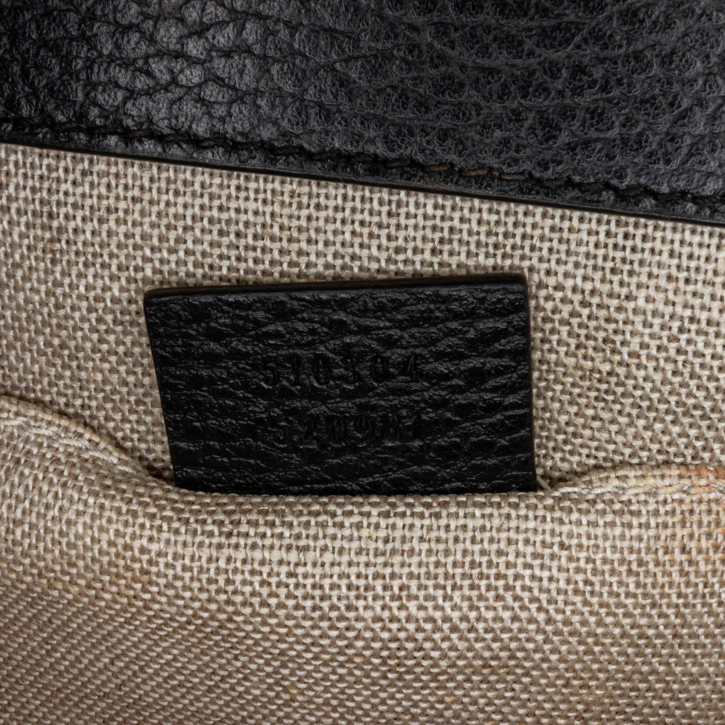 Gucci Interlocking G Dollar Crossbody Bag (SHG-lTzit0)