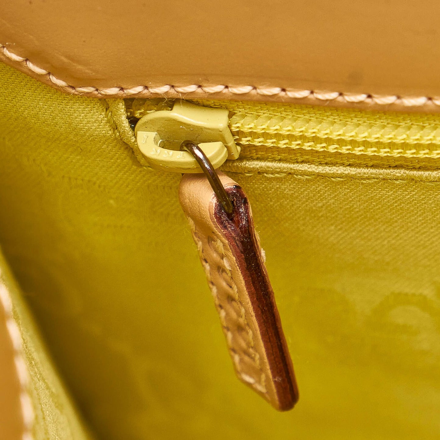 Gucci Jackie Leather Handbag