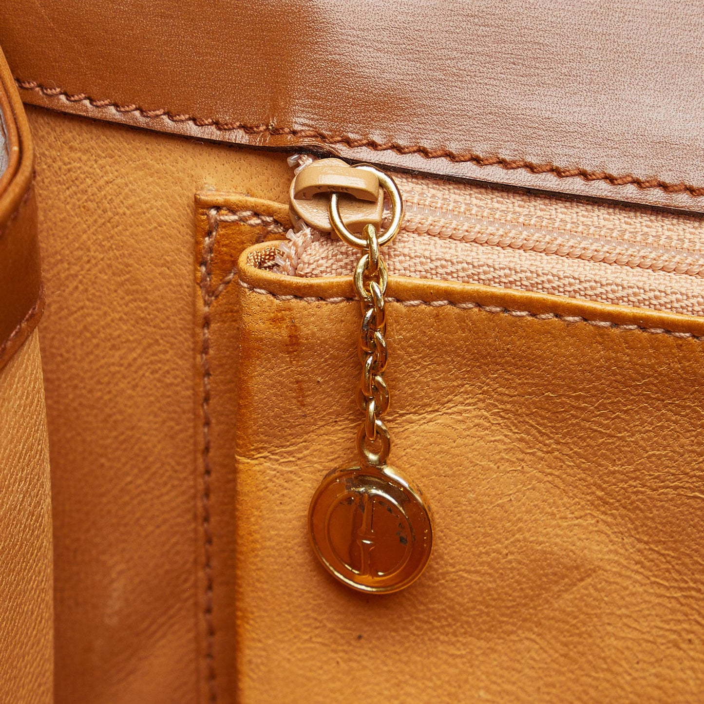 Gucci Lady Lock Crossbody (SHG-waI5Pa)