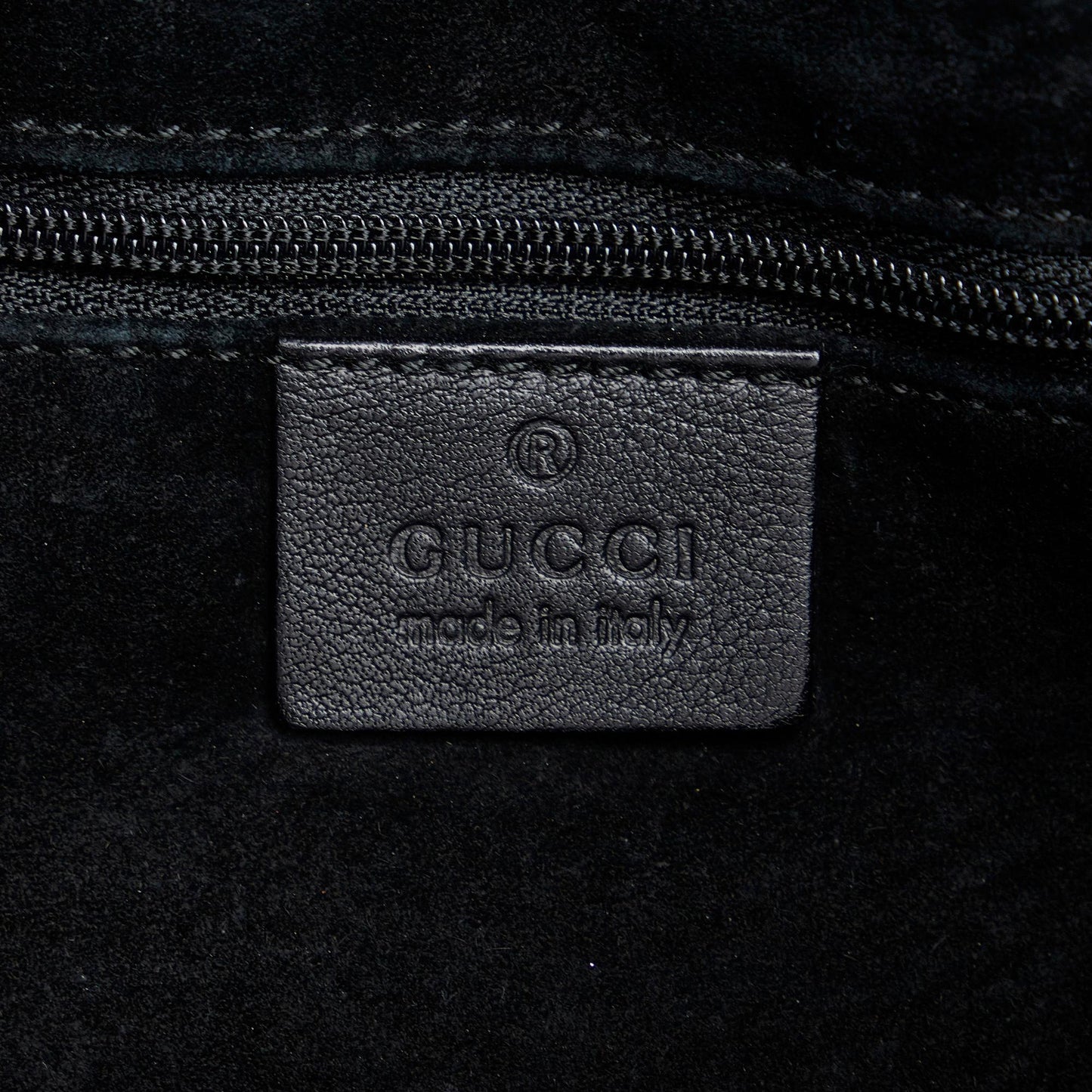 Gucci Leather Drawstring Shoulder Bag (SHG-RSAtpw)