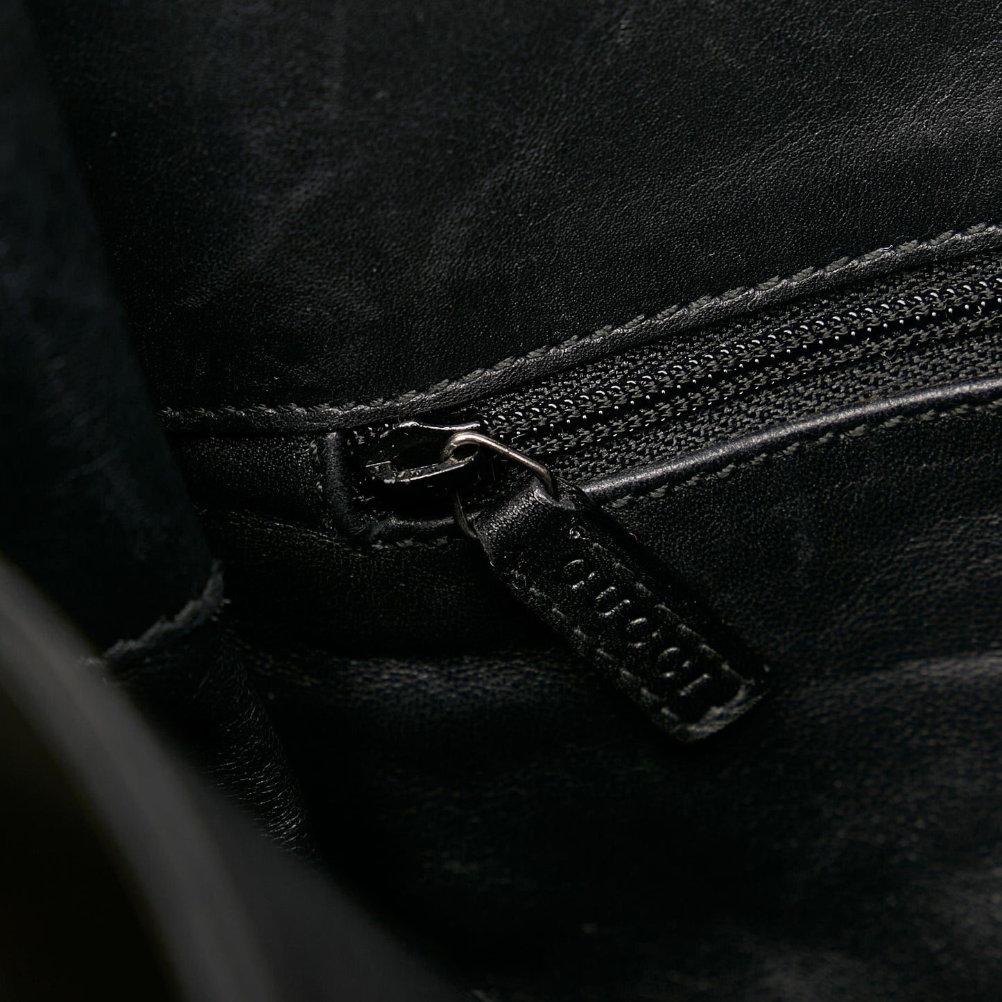 Gucci Leather Shoulder Bag