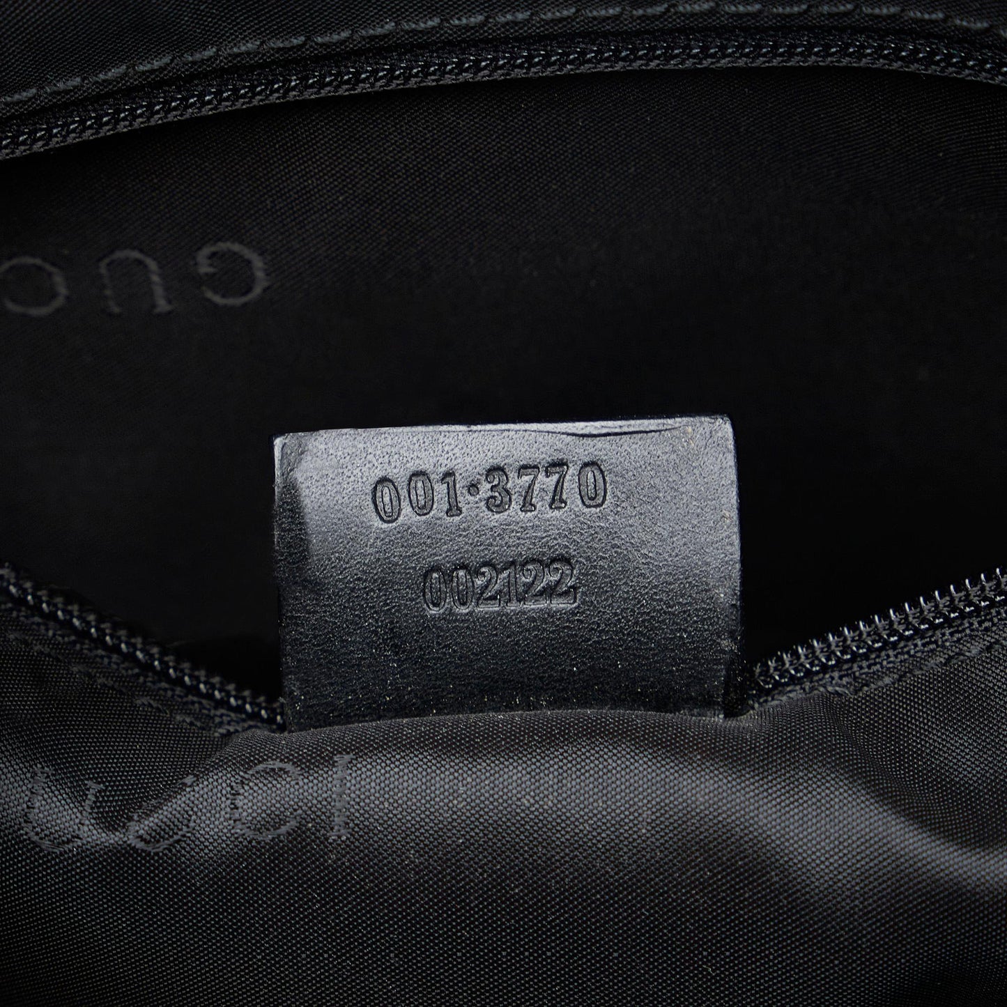Gucci Leather Shoulder Bag (SHG-aiPihI)