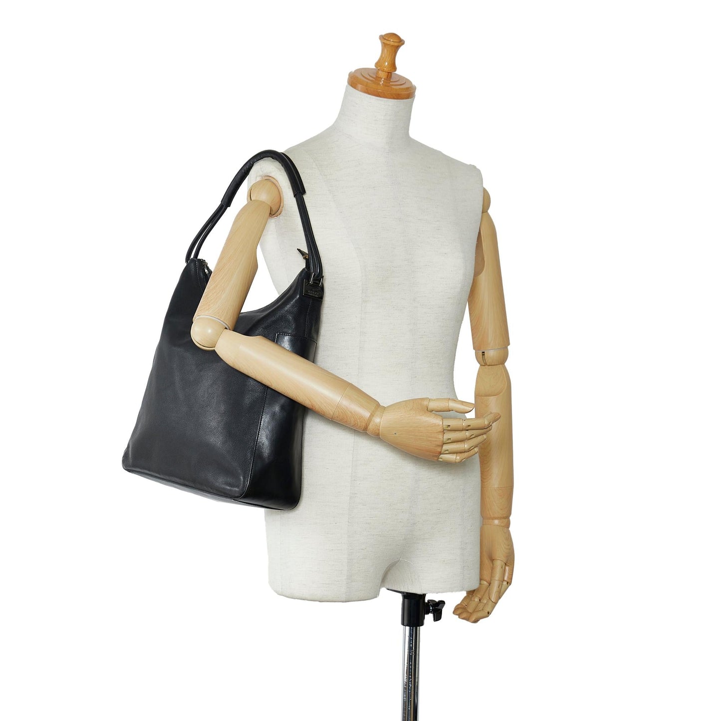 Gucci Leather Shoulder Bag (SHG-aiPihI)
