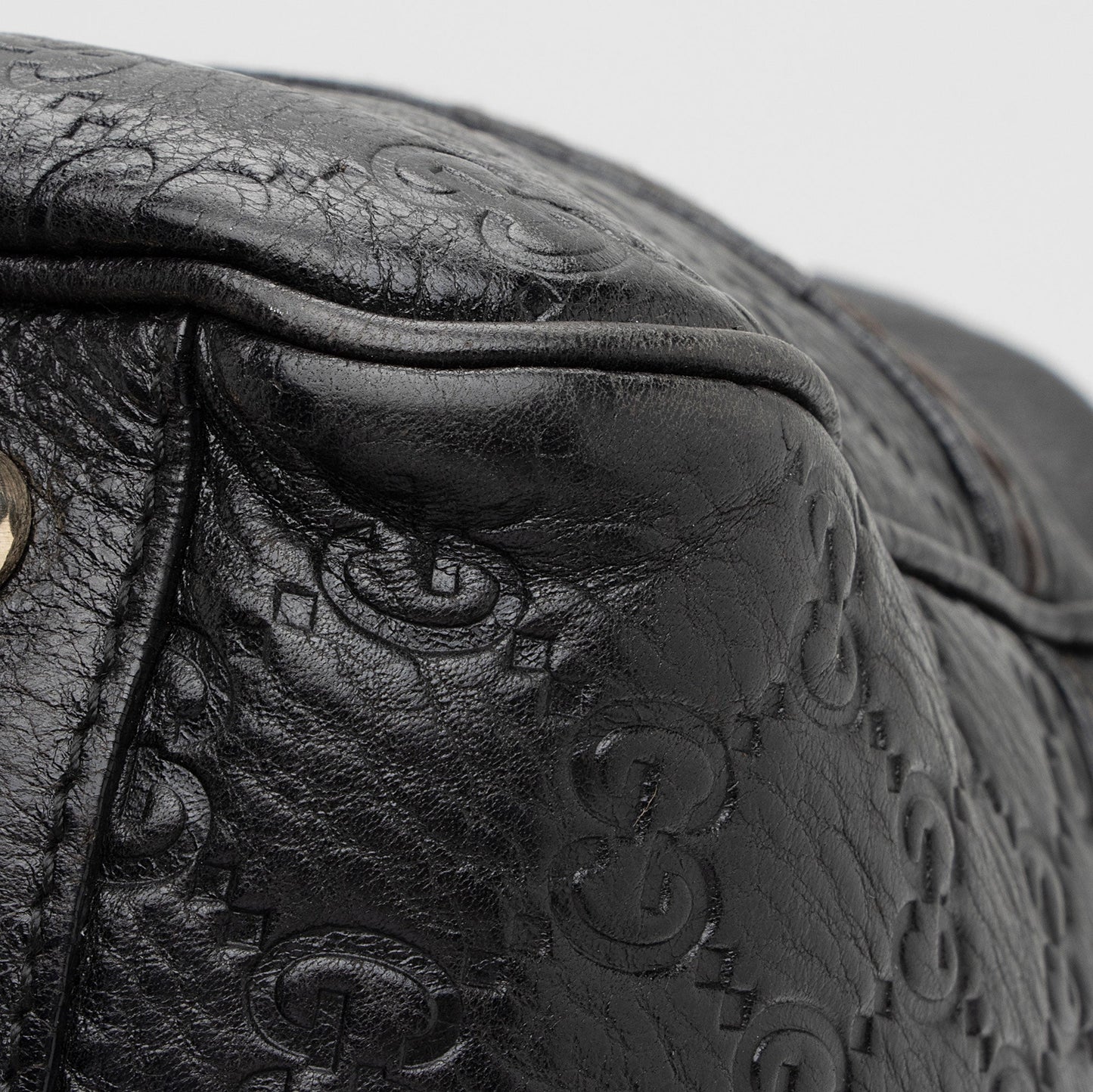 Gucci Leather Signoria Medium Tote (SHF-i1L2KK)