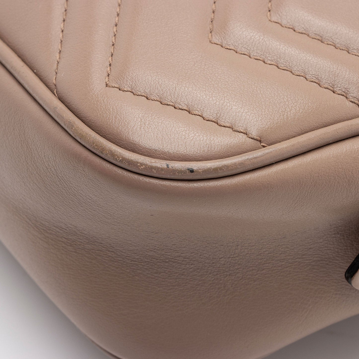 Gucci Matelasse Leather GG Marmont Mini Bag (SHF-mxqNer)