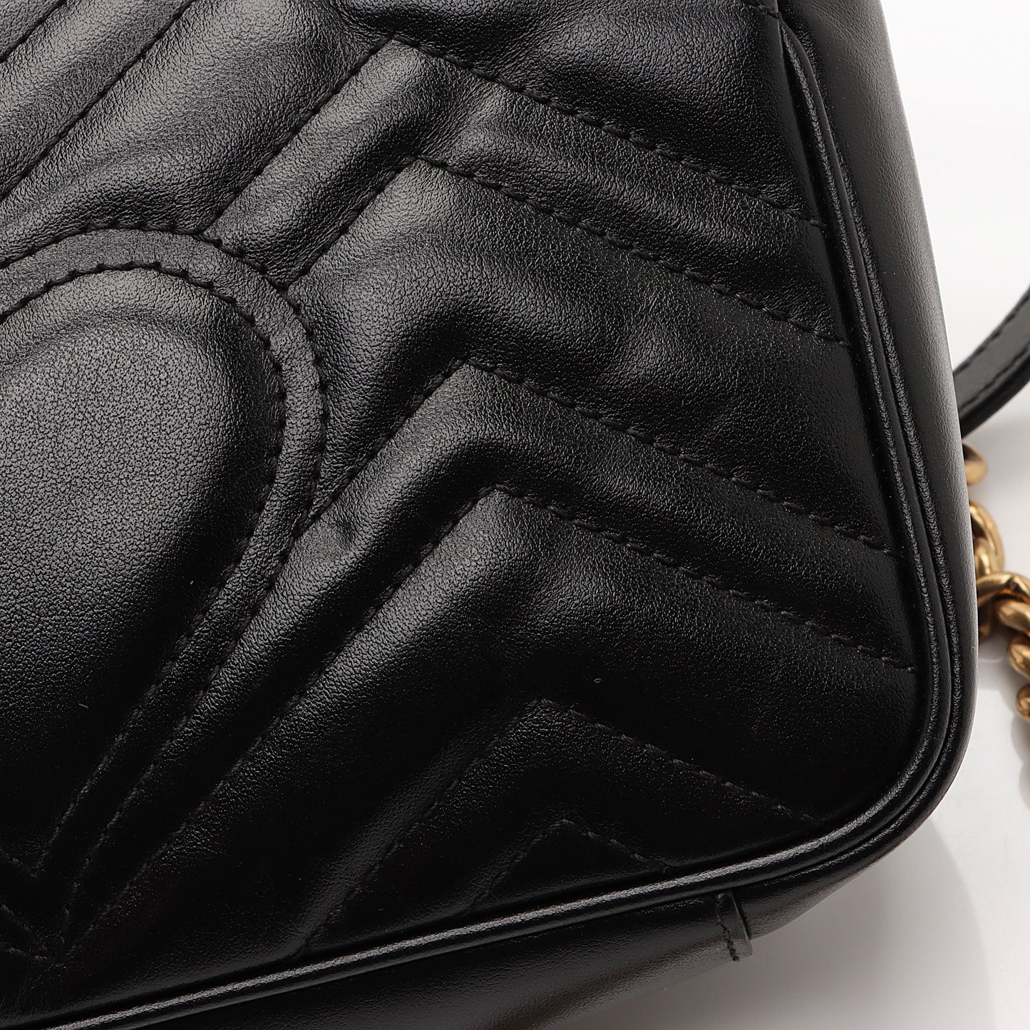 Gucci Matelasse Leather GG Marmont Mini Shoulder Bag (SHF-iWJZlj)