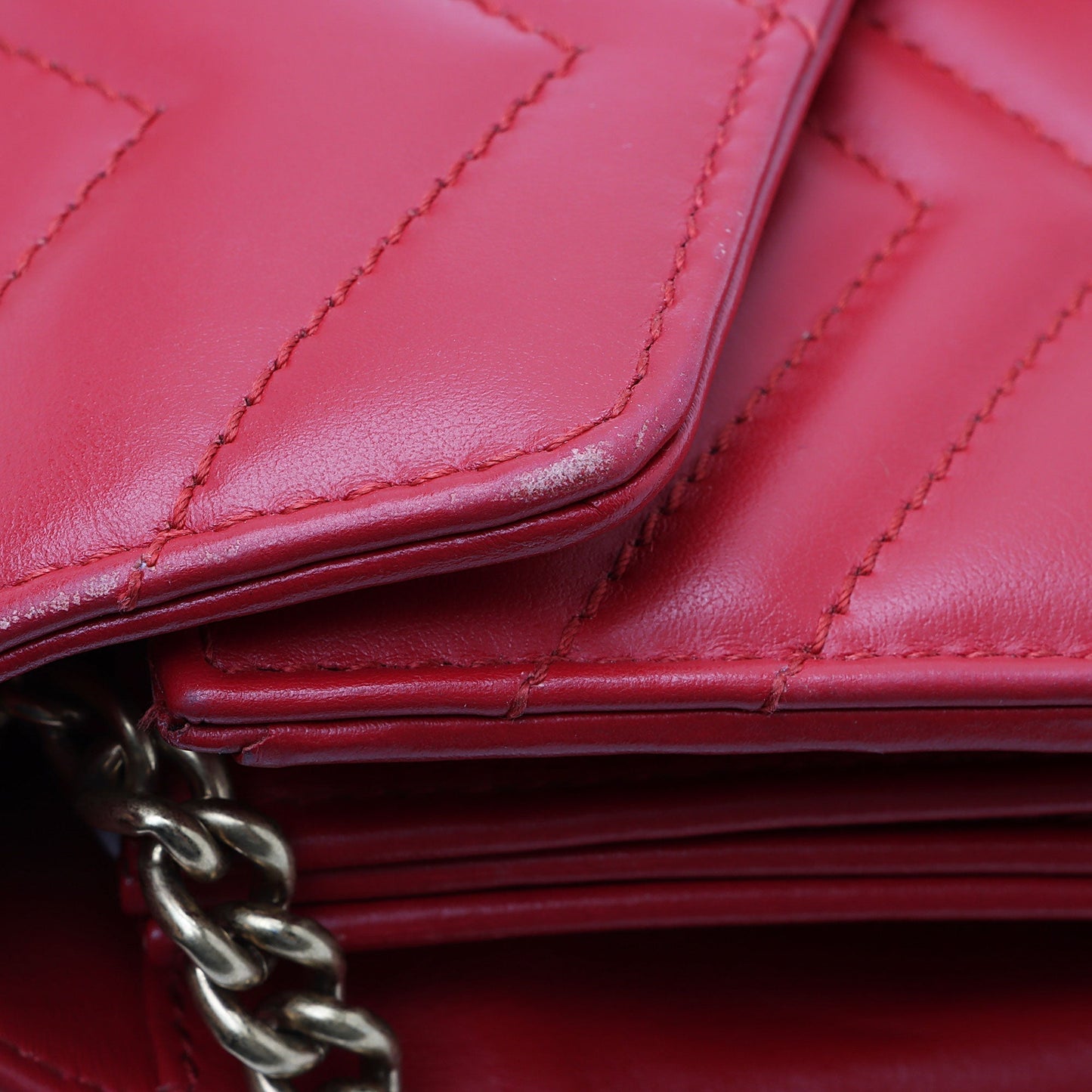 Gucci Matelasse Leather GG Marmont Mini Wallet on Chain Bag (SHF-2R5i8G)