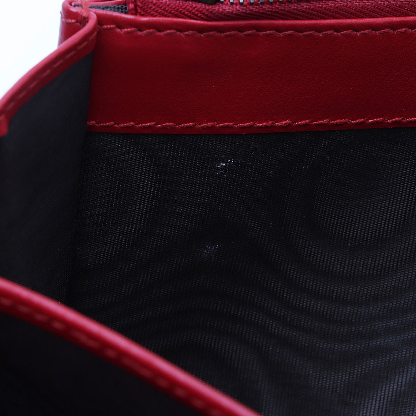 Gucci Matelasse Leather GG Marmont Mini Wallet on Chain Bag (SHF-2R5i8G)