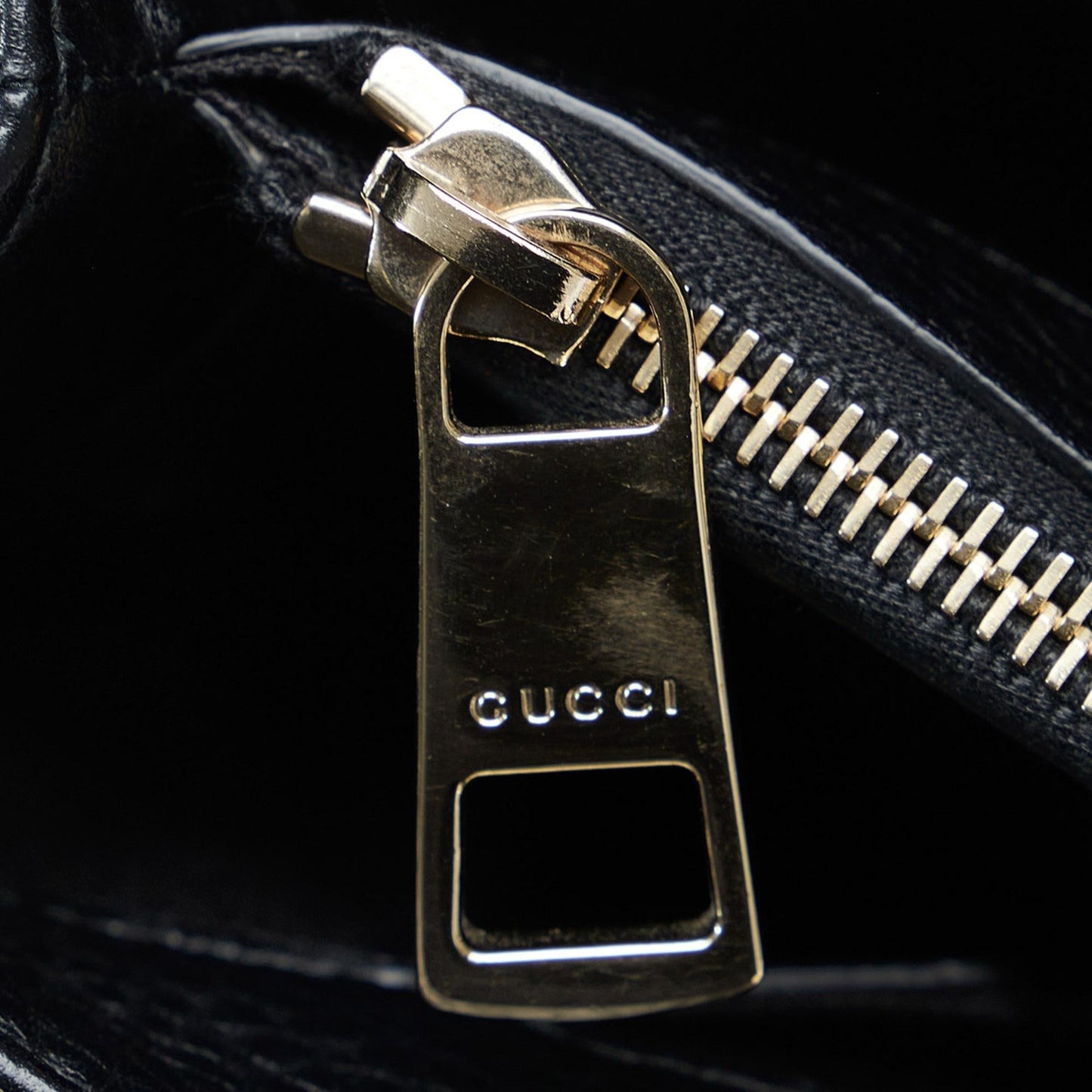 Gucci Medium Bamboo Shopper Satchel (SHG-aX6OHN)
