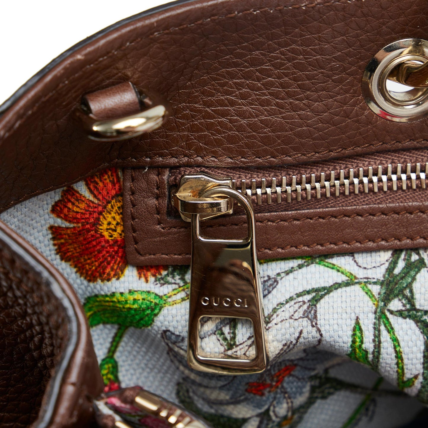 Gucci Medium Bamboo Shopper Satchel (SHG-Re2vqi)