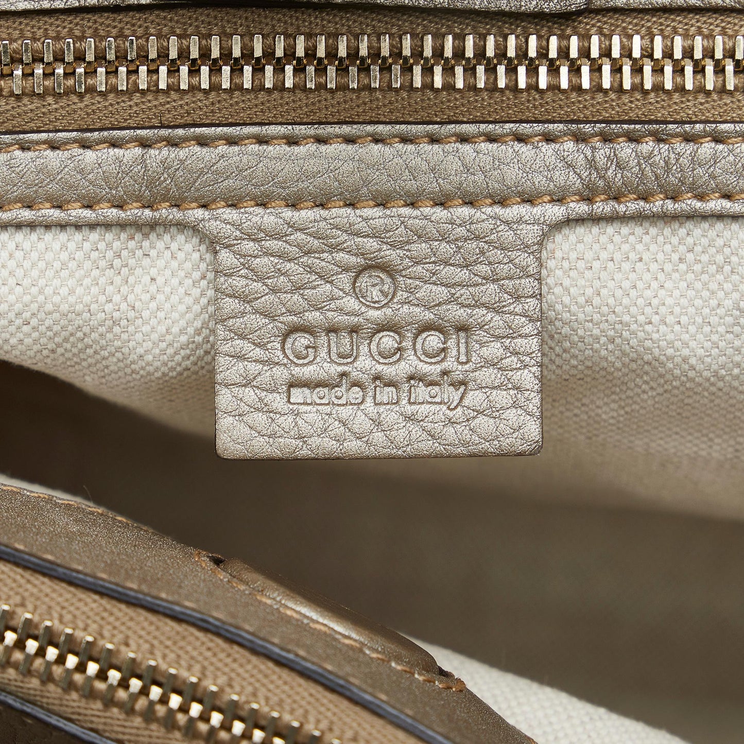 Gucci Medium Bamboo Shopper (SHG-a2soXU)
