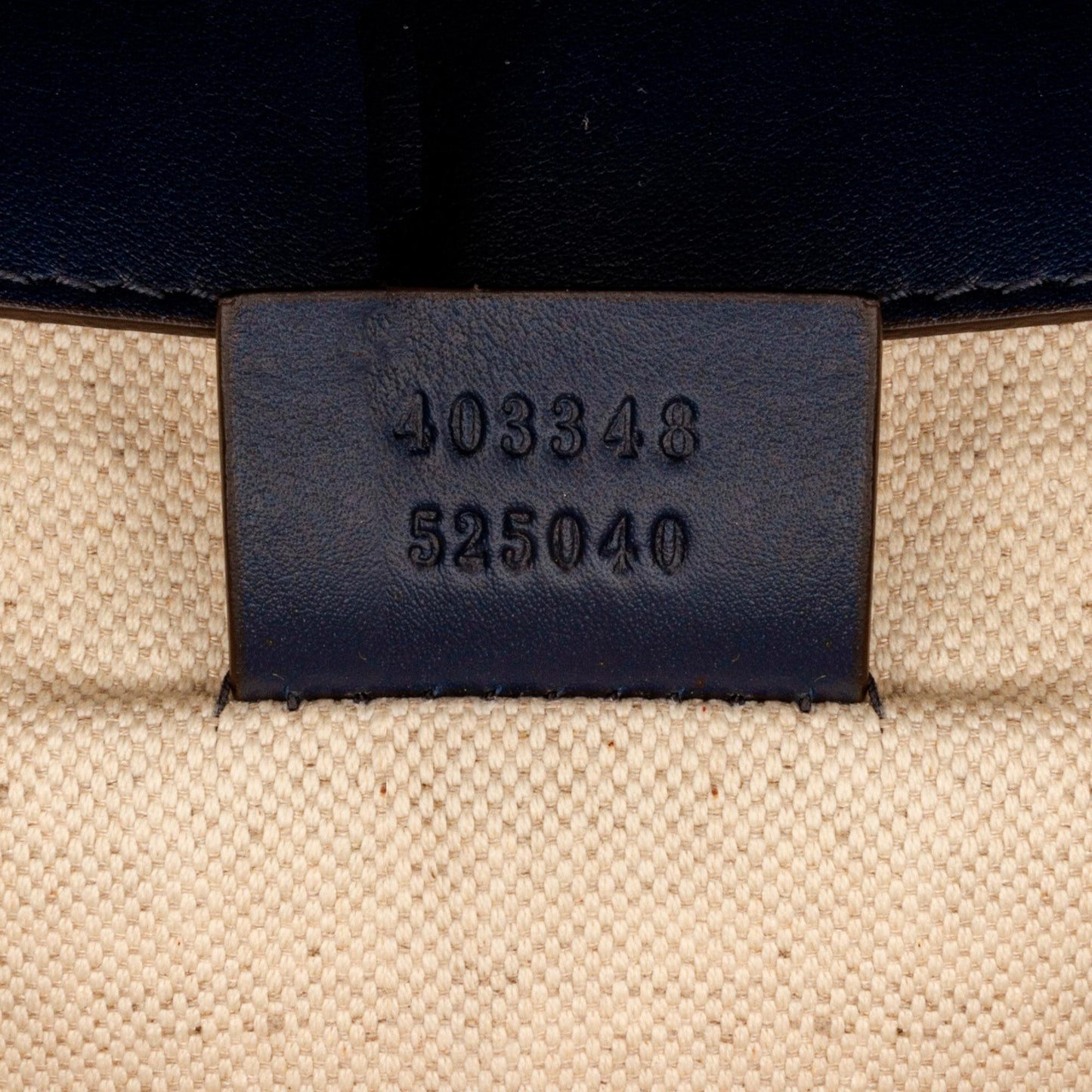 Gucci Medium Embellished Bee Dionysus Shoulder Bag (SHG-VKbgfx)