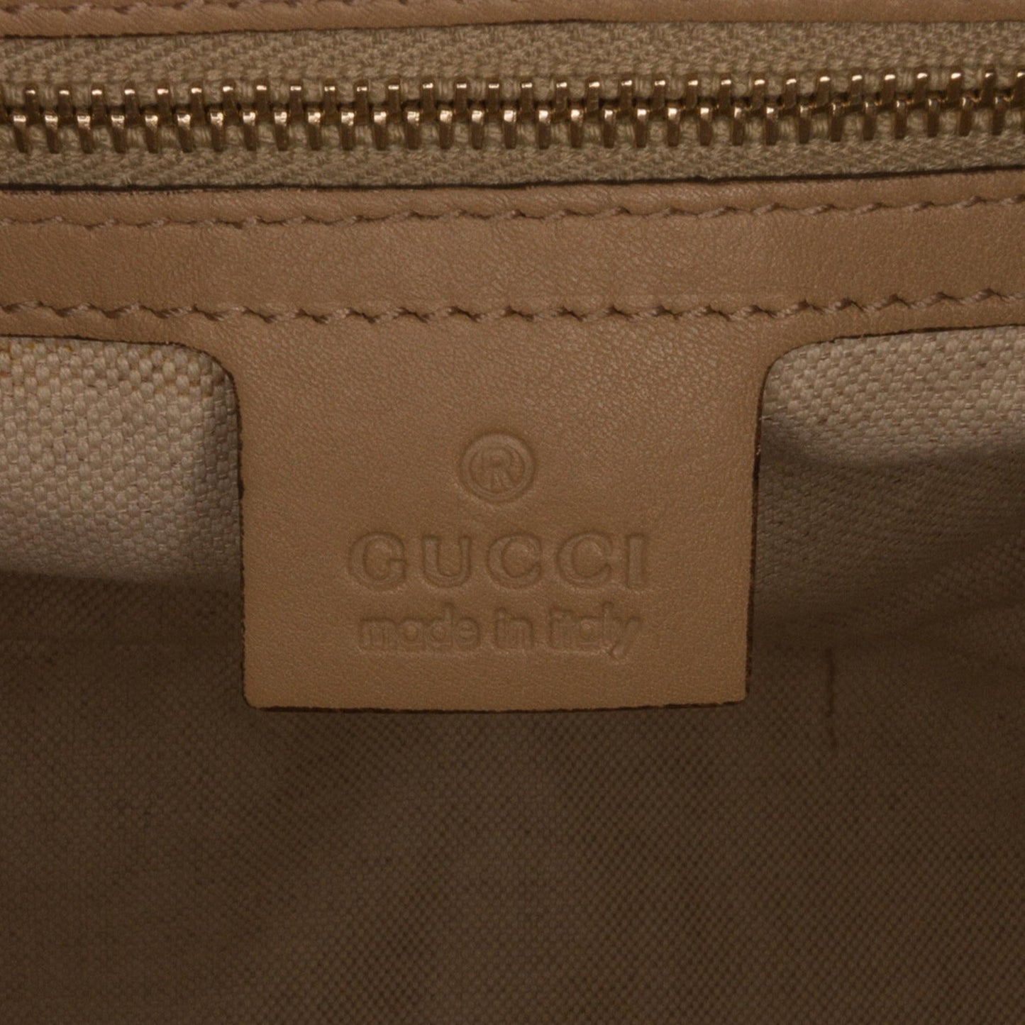 Gucci Microguccissima Dome (SHG-iE3Iof)