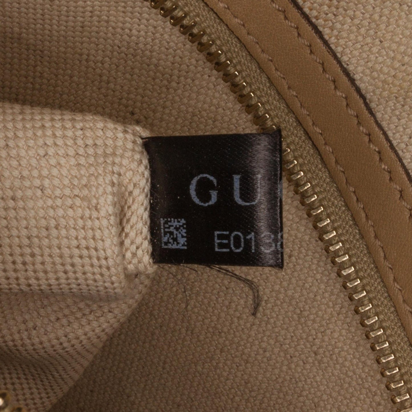 Gucci Microguccissima Dome (SHG-iE3Iof)