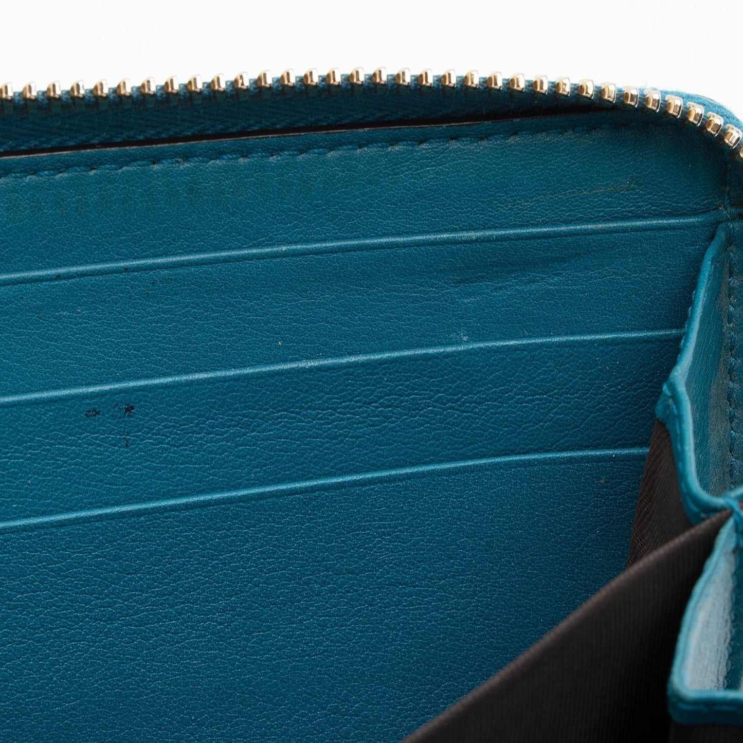 Gucci Microguccissima Patent Leather Nice Zip Around Wallet (SHF-as5XBr)