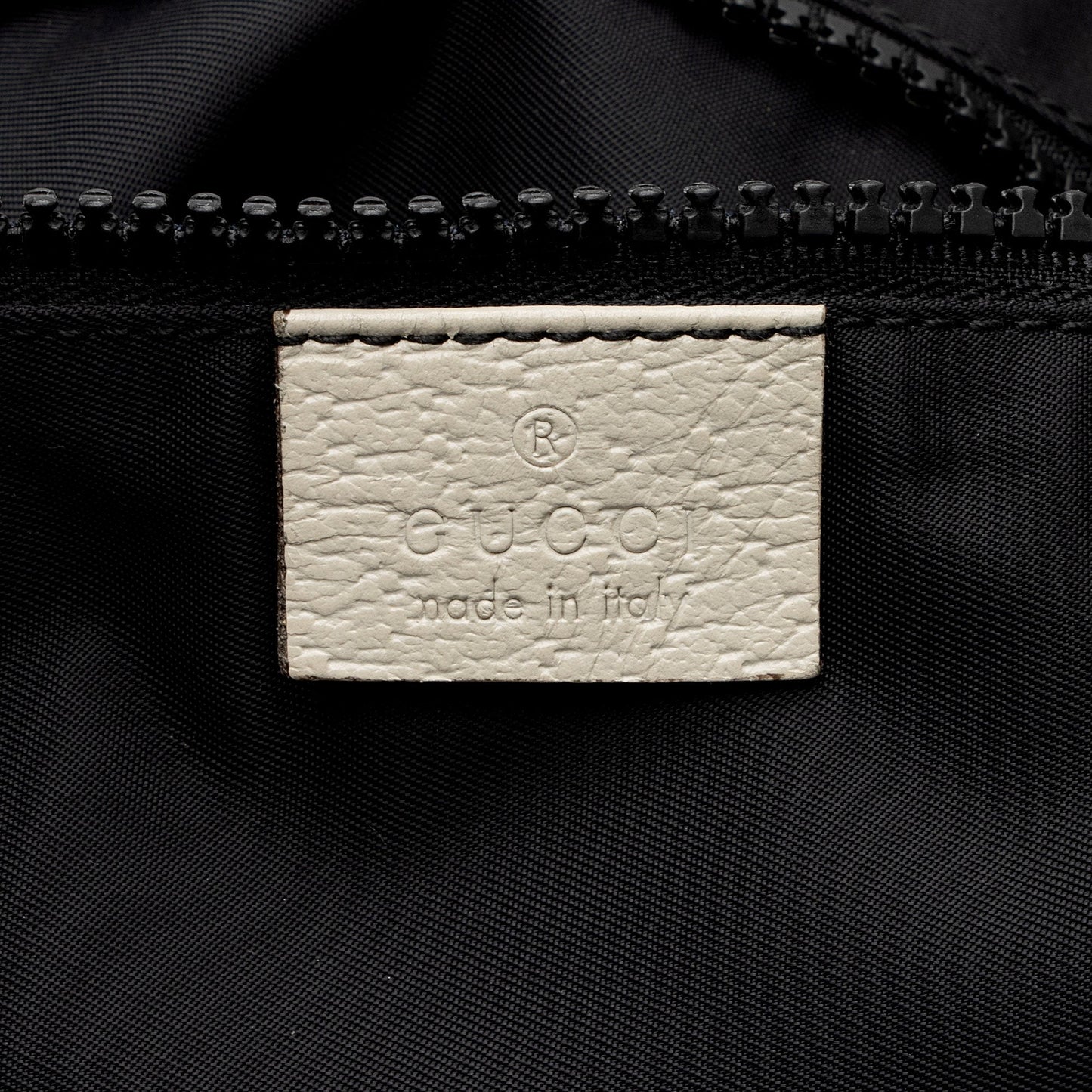 Gucci PVC Logo XL Shopper Tote (SHF-AJvk6R)