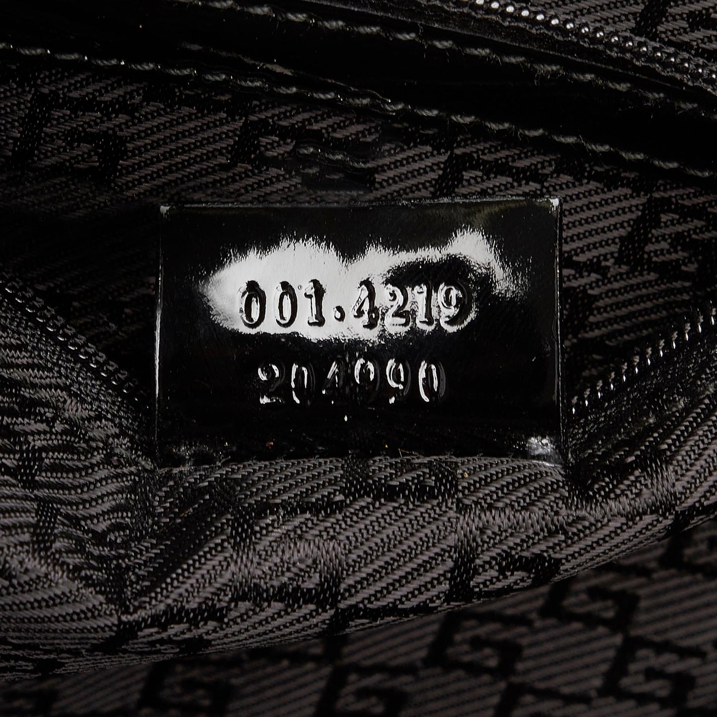 Gucci Patent Leather Handbag (SHG-6H1CTI)