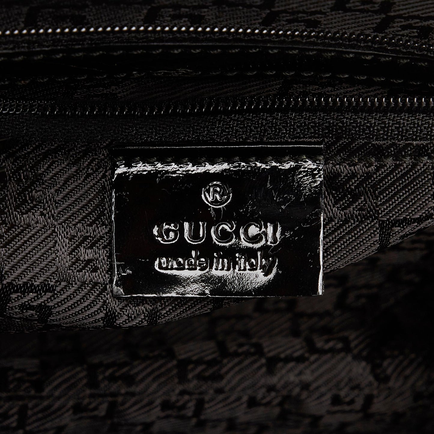 Gucci Patent Leather Handbag (SHG-6H1CTI)