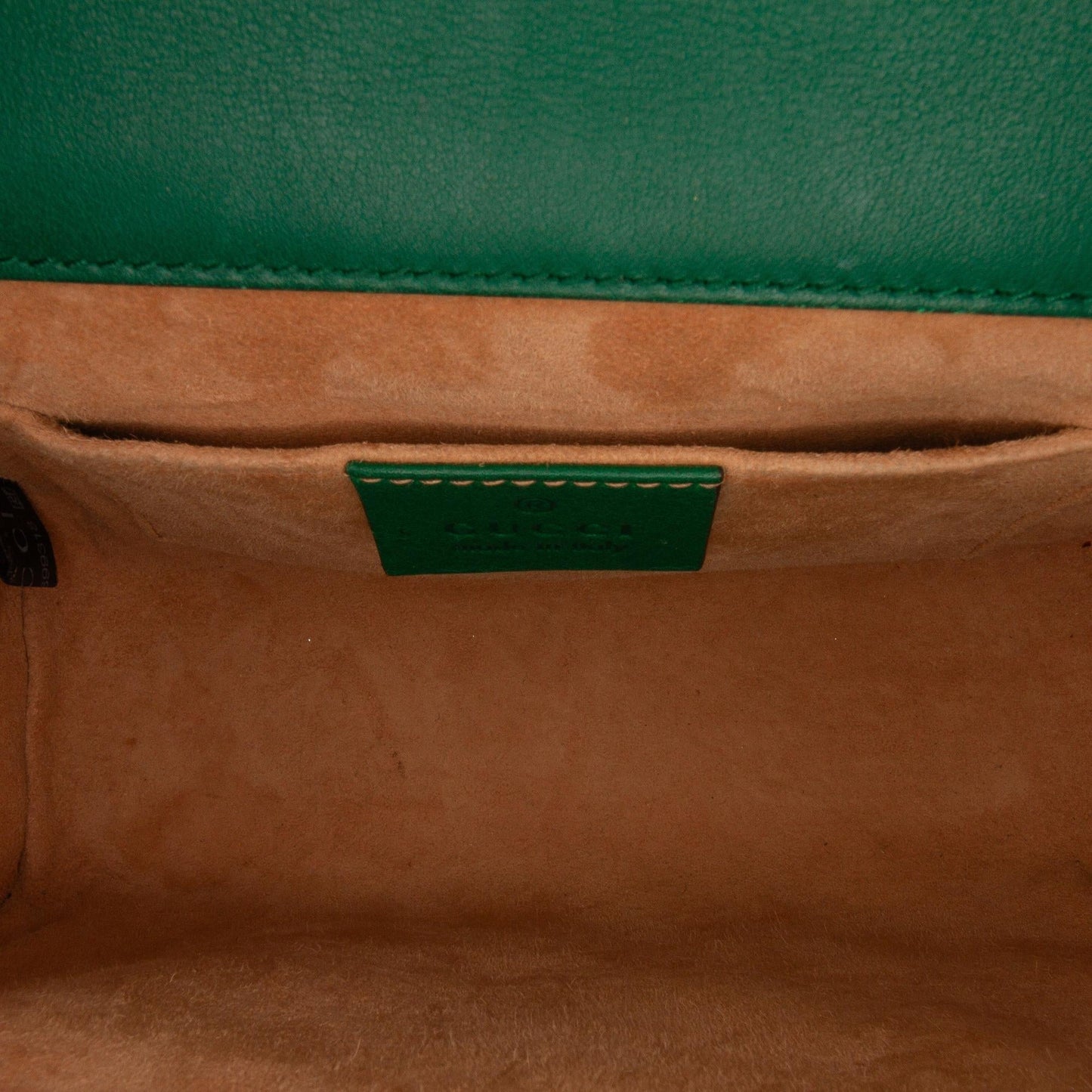 Gucci Pearl Studded Padlock (SHG-hZTmgn)