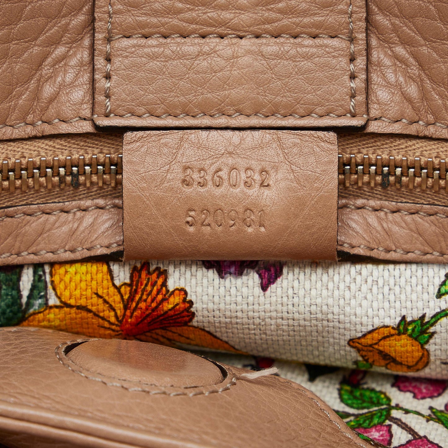 Gucci Small Bamboo Shopper (SHG-csXgnx)