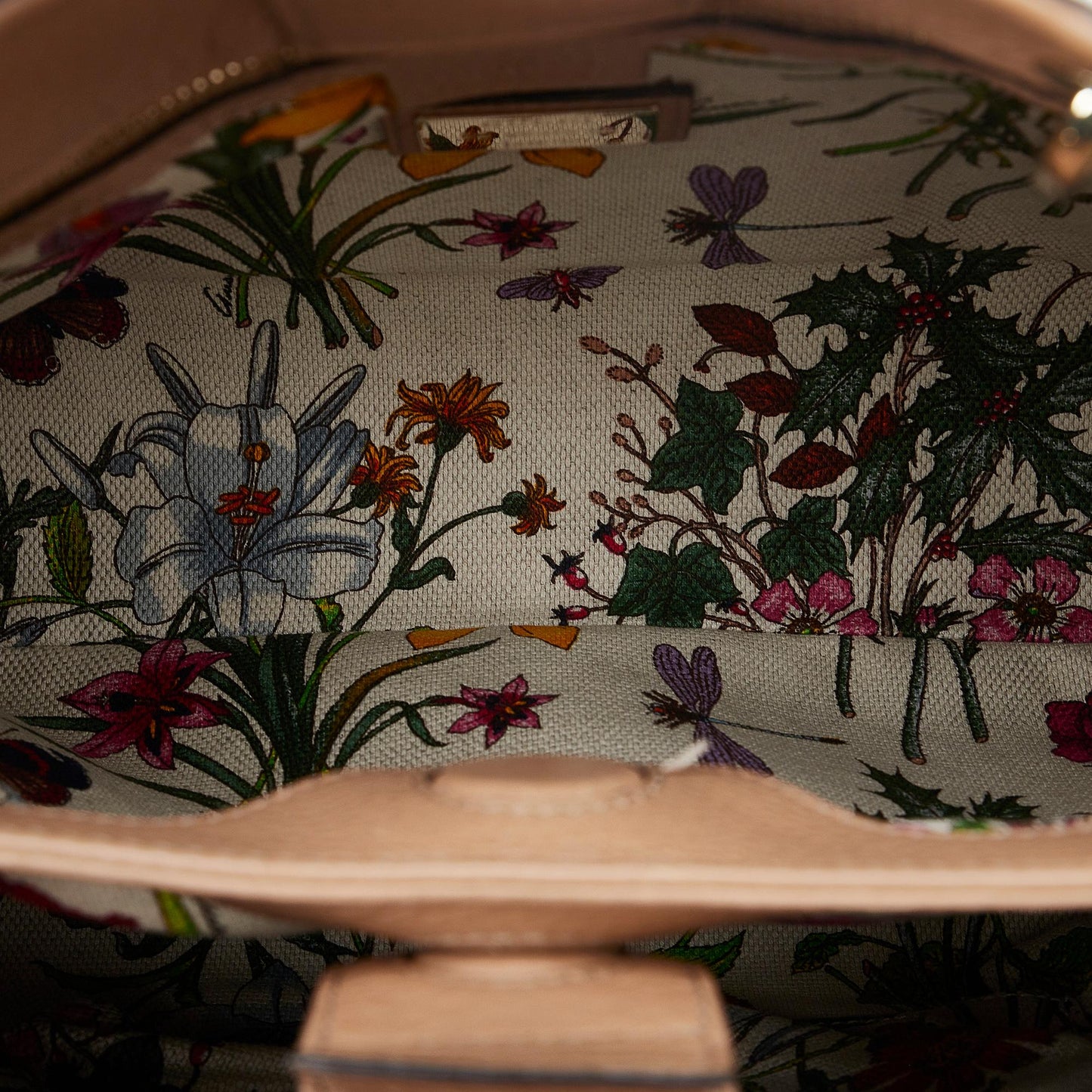 Gucci Small Bamboo Shopper (SHG-csXgnx)
