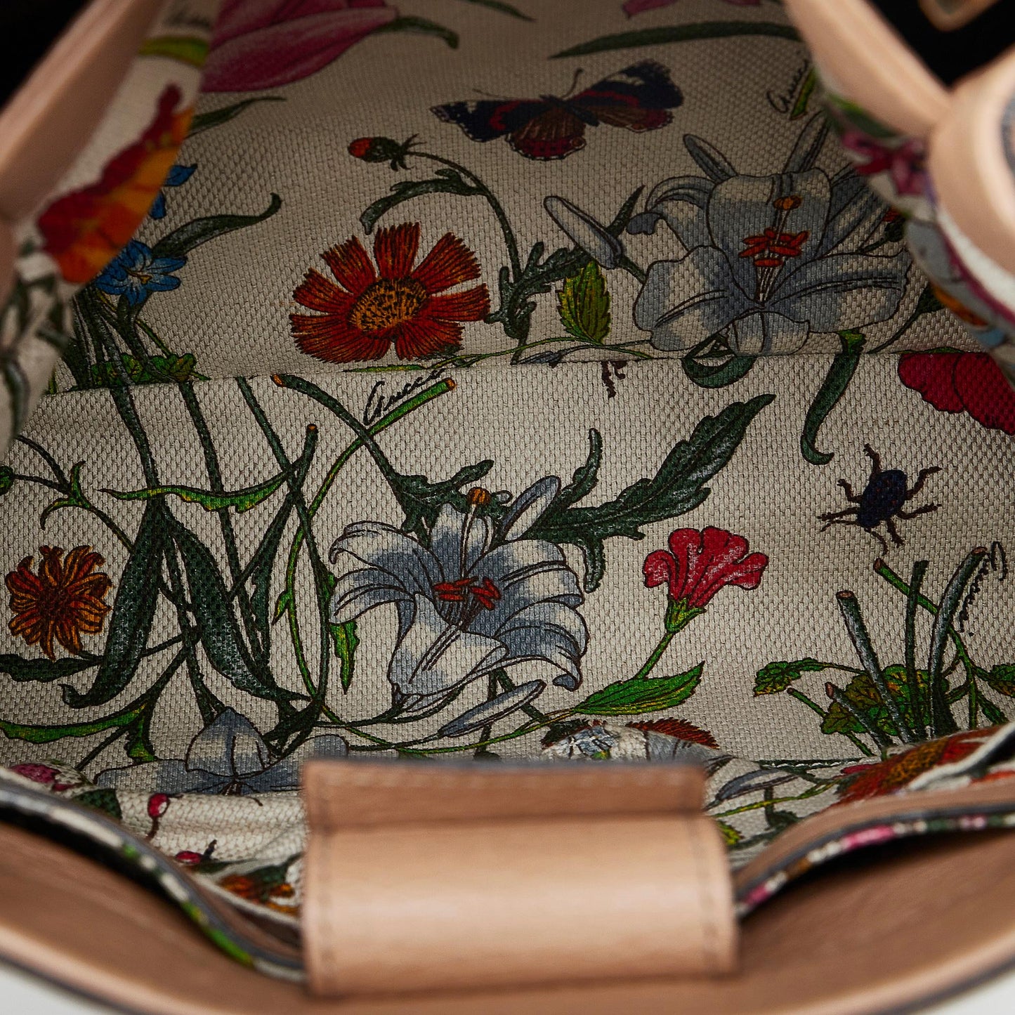 Gucci Small Bamboo Shopper (SHG-csXgnx)
