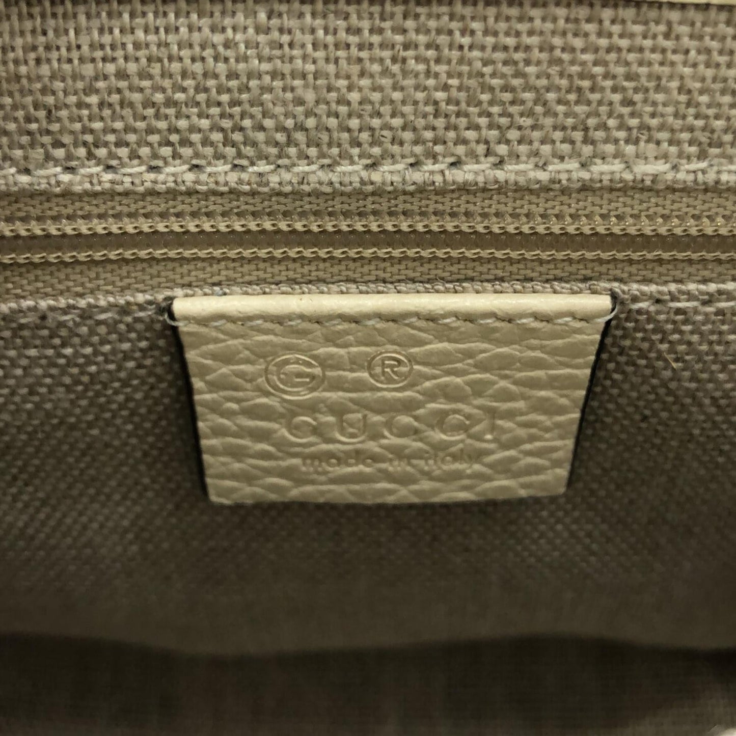Gucci Small Dollar Interlocking G (SHG-5FIvLD)