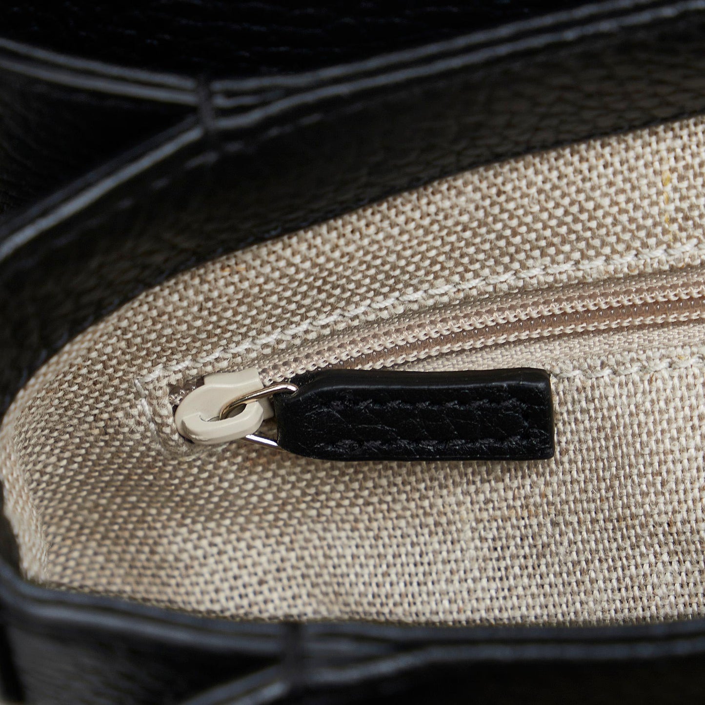 Gucci Small Dollar Interlocking G (SHG-kBh8xU)