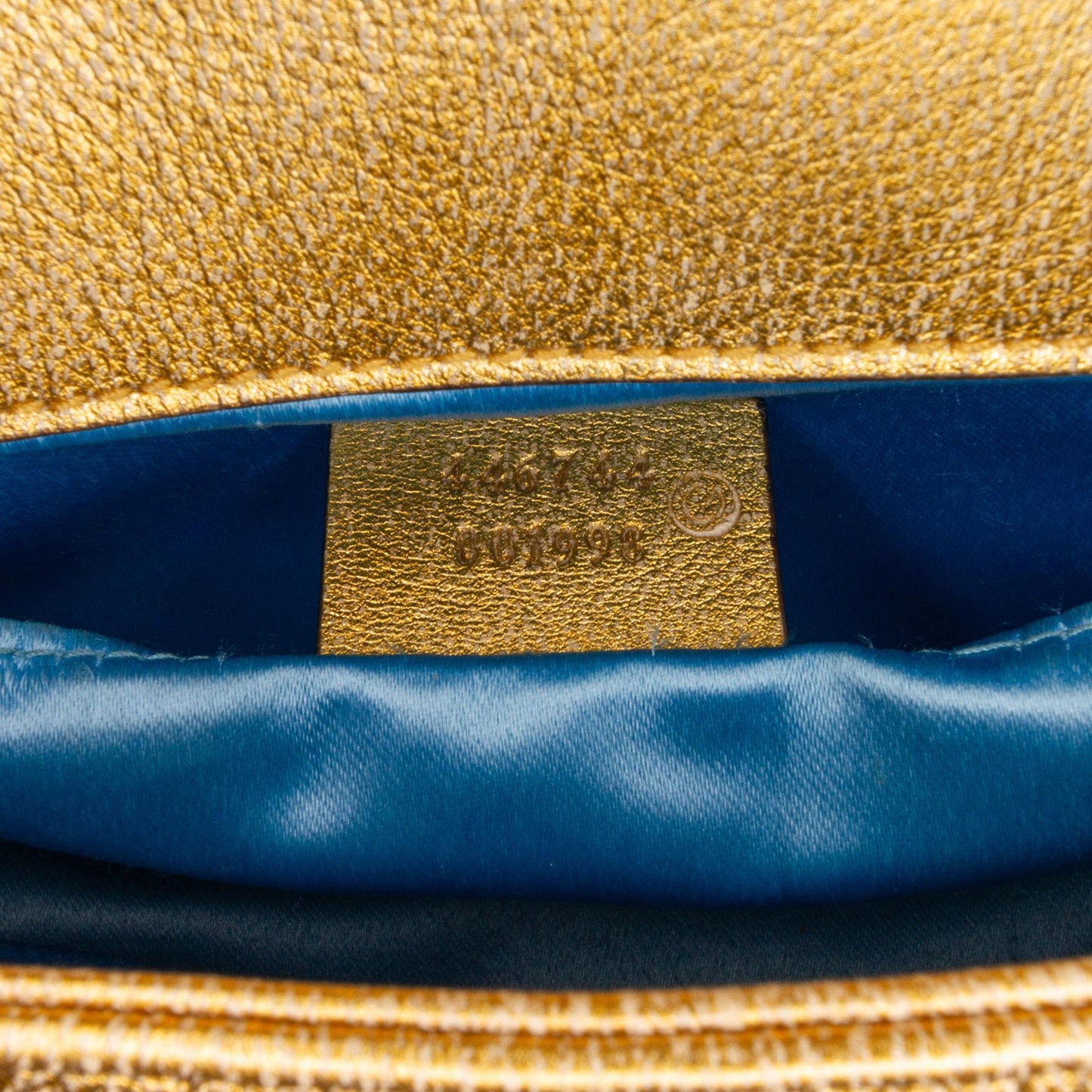 Gucci Small GG Marmont Matelasse Crossbody Bag (SHG-cQwDYF)