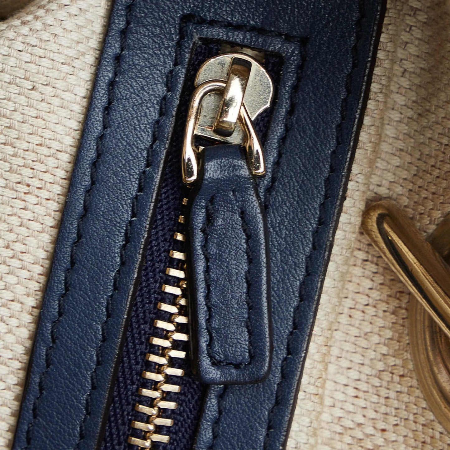 Gucci Soho Chain Shoulder Bag (SHG-yzn8b1)