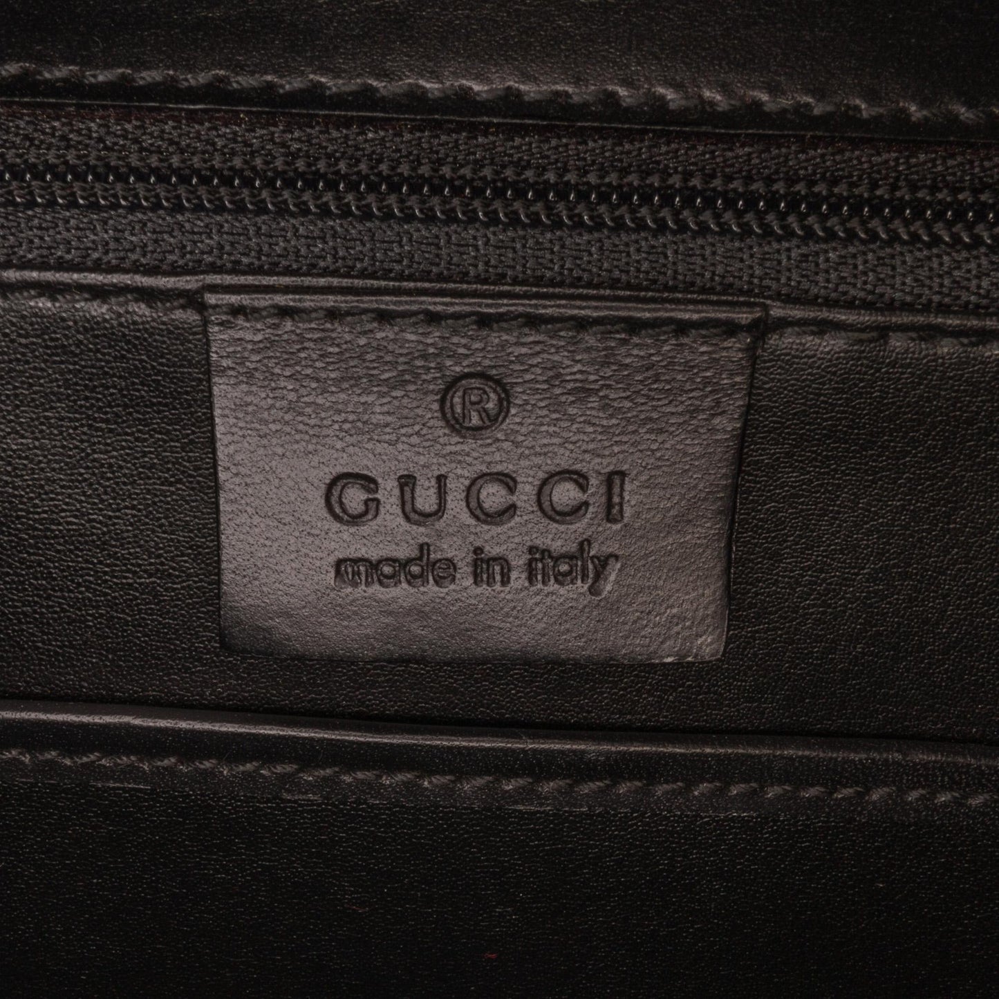 Gucci Velvet Twist Lock Satchel (SHG-LqJTBE)