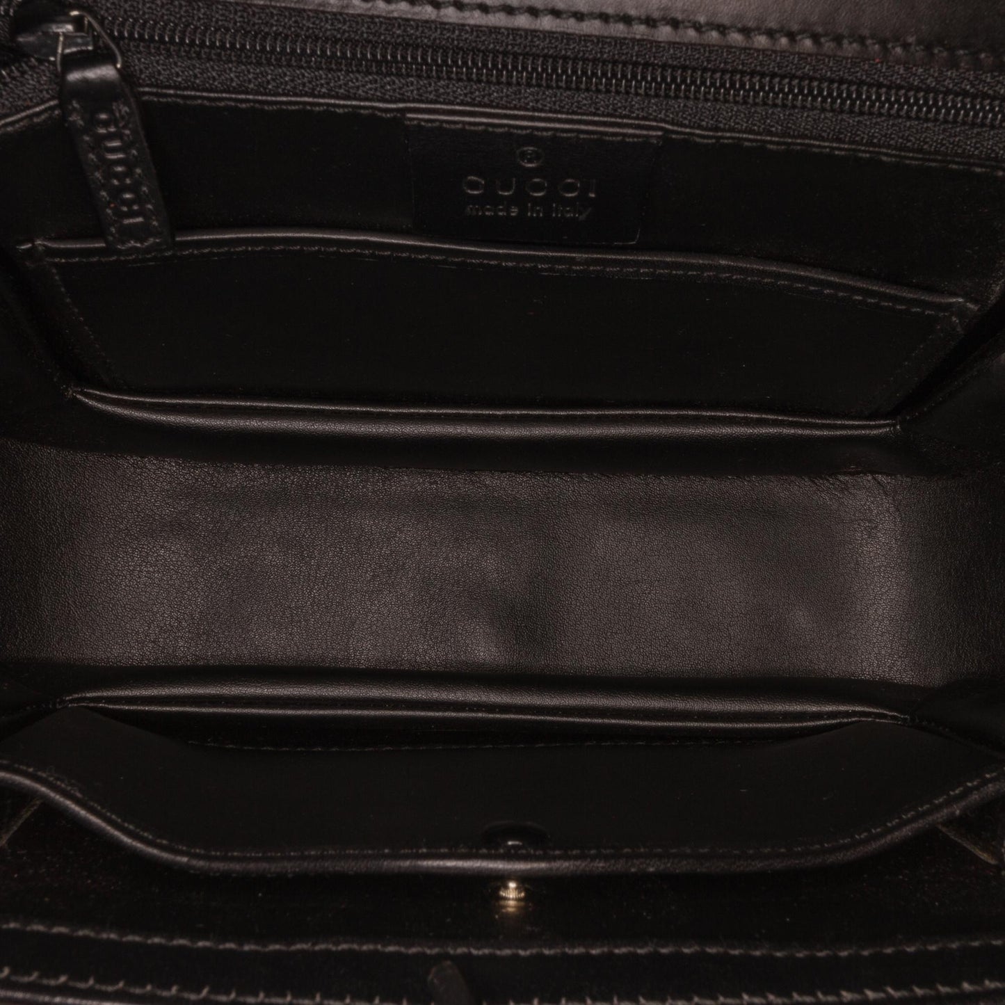 Gucci Velvet Twist Lock Satchel (SHG-LqJTBE)